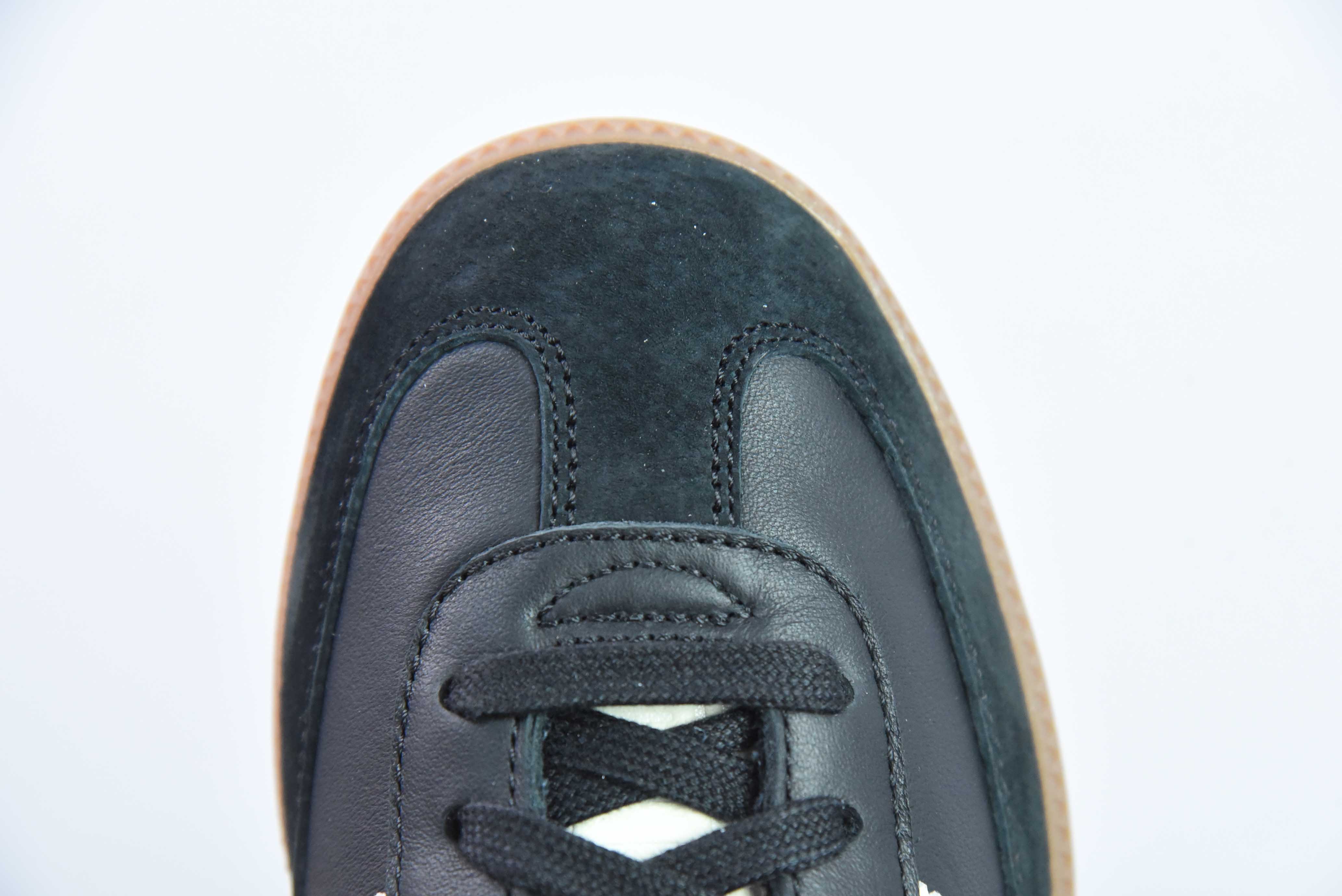 JJJJound x AD 오리지널스 삼바 클래식 스터드 팩 블랙 삼바 컬렉션 아이템 ID8708 사이즈: 36-46