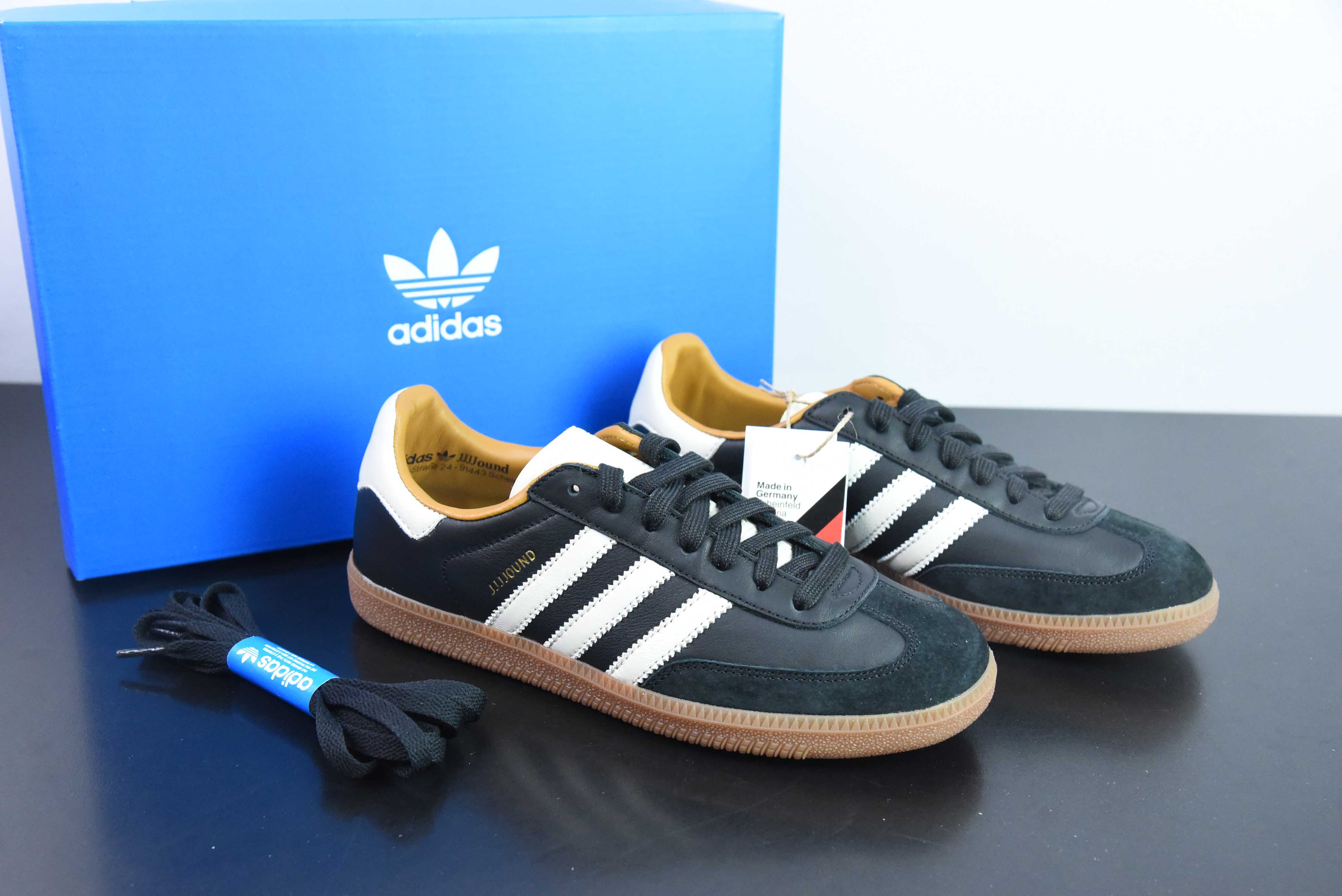 JJJJound x AD 오리지널스 삼바 클래식 스터드 팩 블랙 삼바 컬렉션 아이템 ID8708 사이즈: 36-46