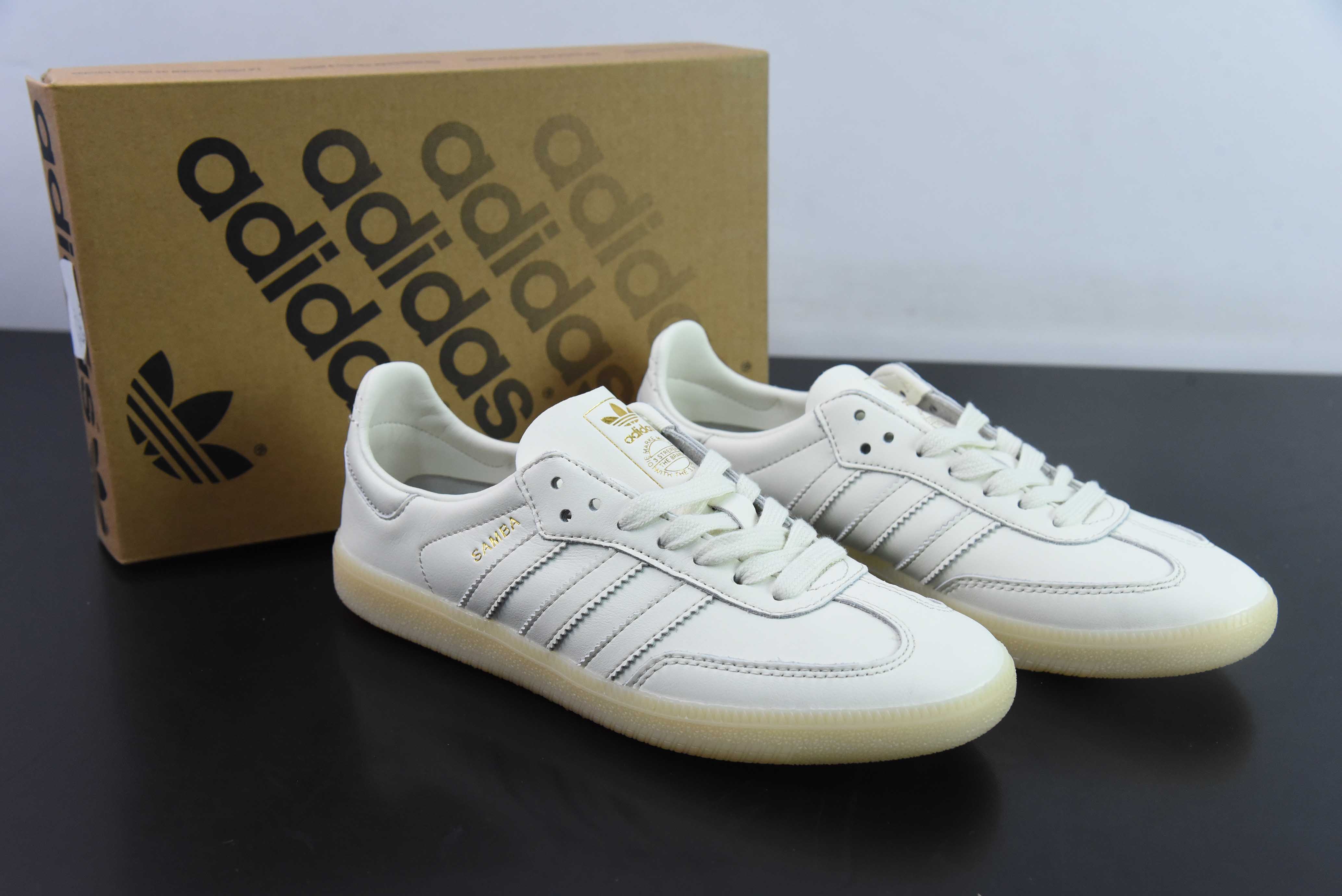 아디다스 클로버 아디다스 오리지널스 삼바 데콘 편안하고 다재다능한 화이트 아이템 번호: IG6171 사이즈: 35-45