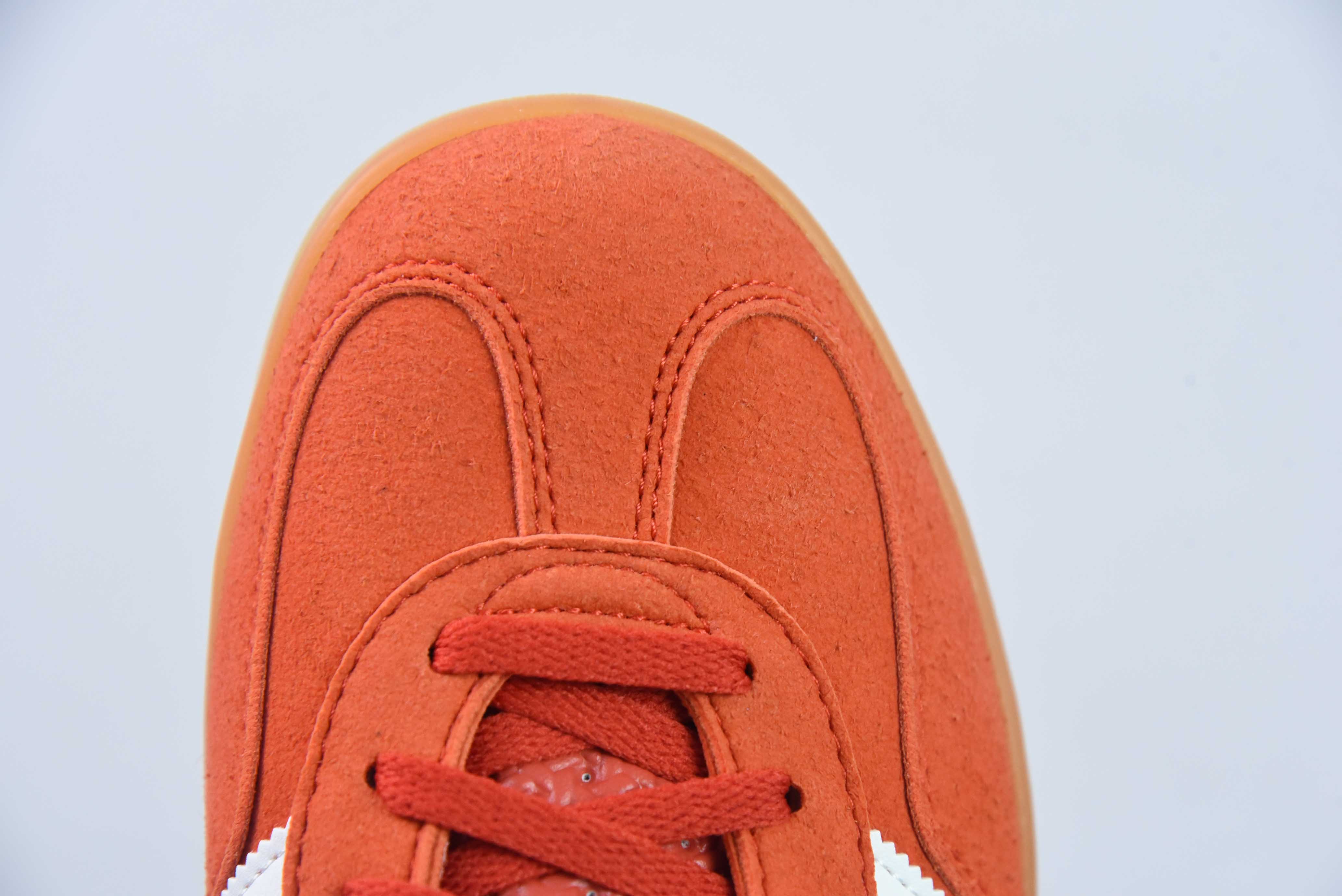 AD 가젤 실내 트레이너 레트로 다목적 캐주얼 운동 독일 트레이닝 스타일 보드 슈즈 오렌지 HQ8718 사이즈: 35.5-46