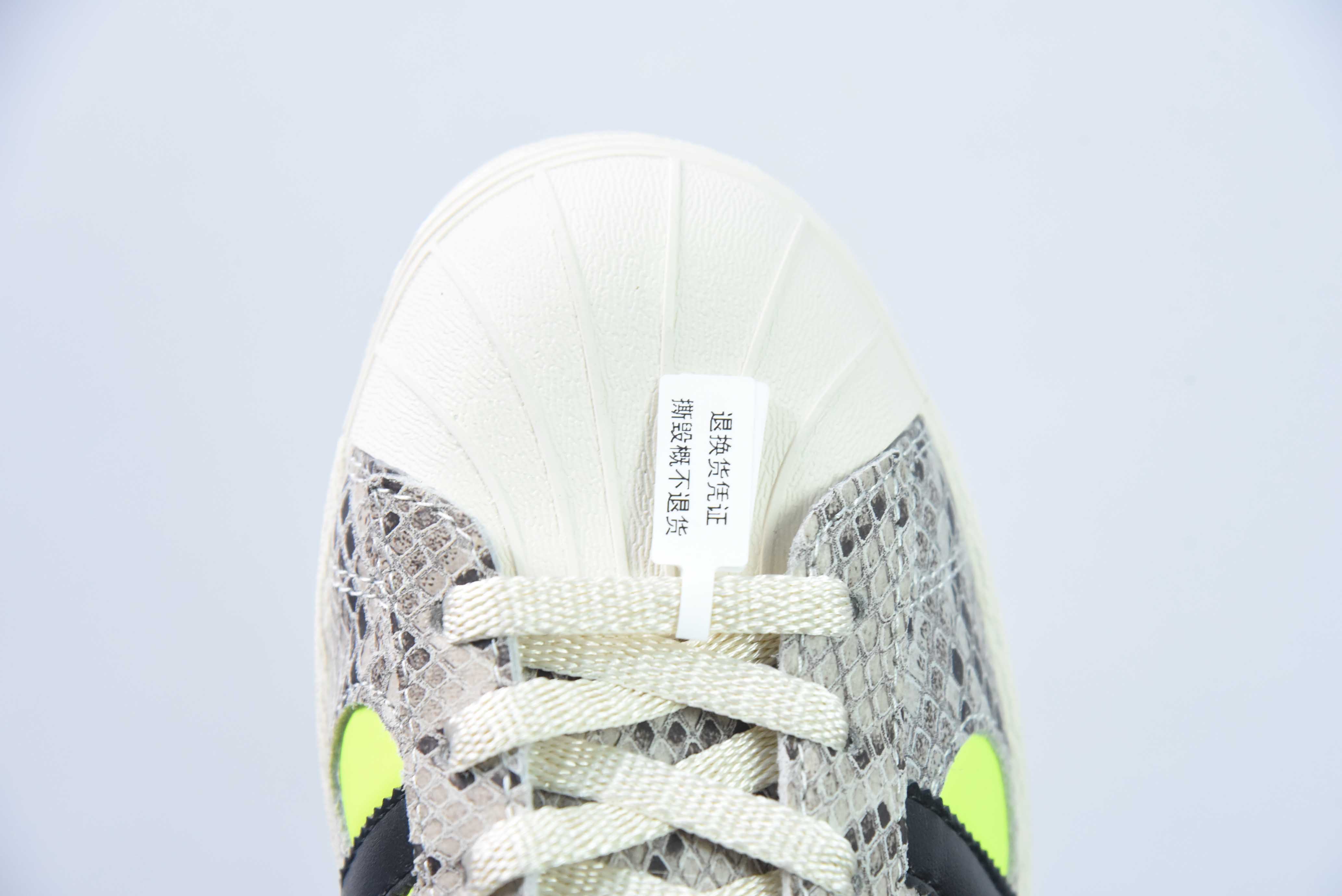 AD 오리지널스 슈퍼스타 클래식 레트로 쉘 토 보드 슈즈 아이템 번호: IG4124 사이즈: 36-45