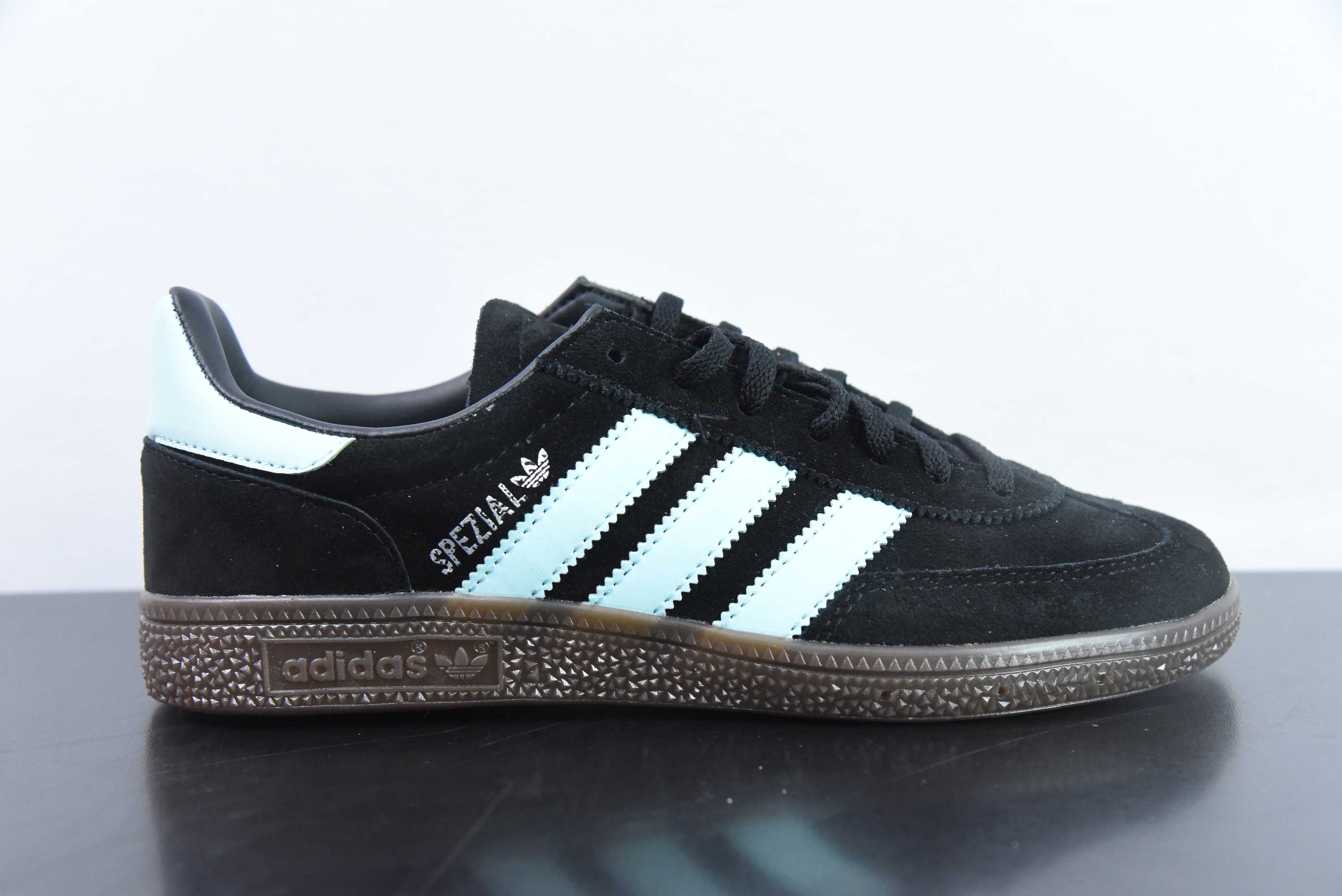 아디다스 핸드볼 스페시알 아디다스 클래식 레트로 캐주얼 슈즈 아이템 번호: IH7491 사이즈: 36-45