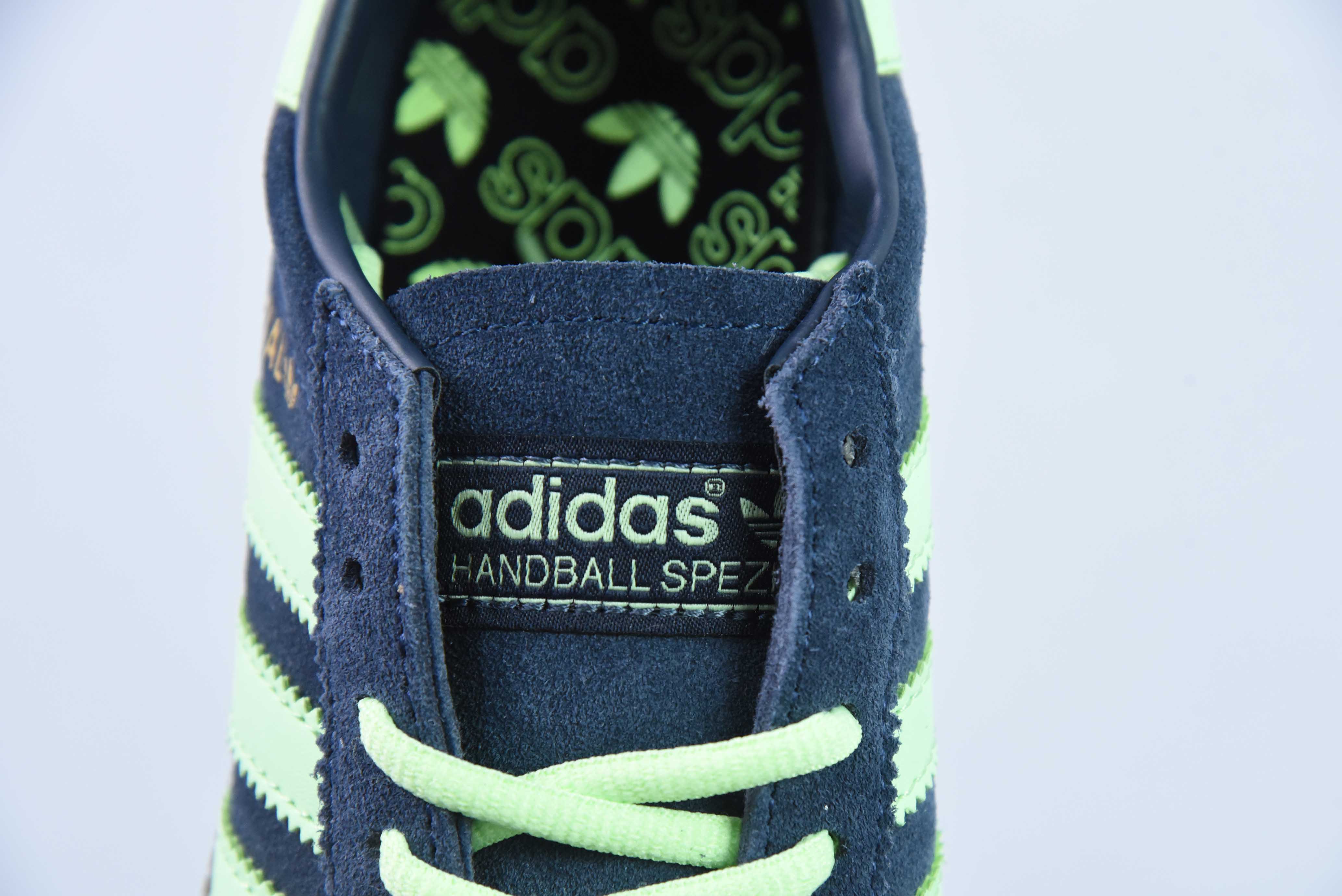 광고 핸드볼 스페시알 아디다스 클래식 빈티지 캐주얼 스니커즈 아이템 번호: IH7497 사이즈: 35-45