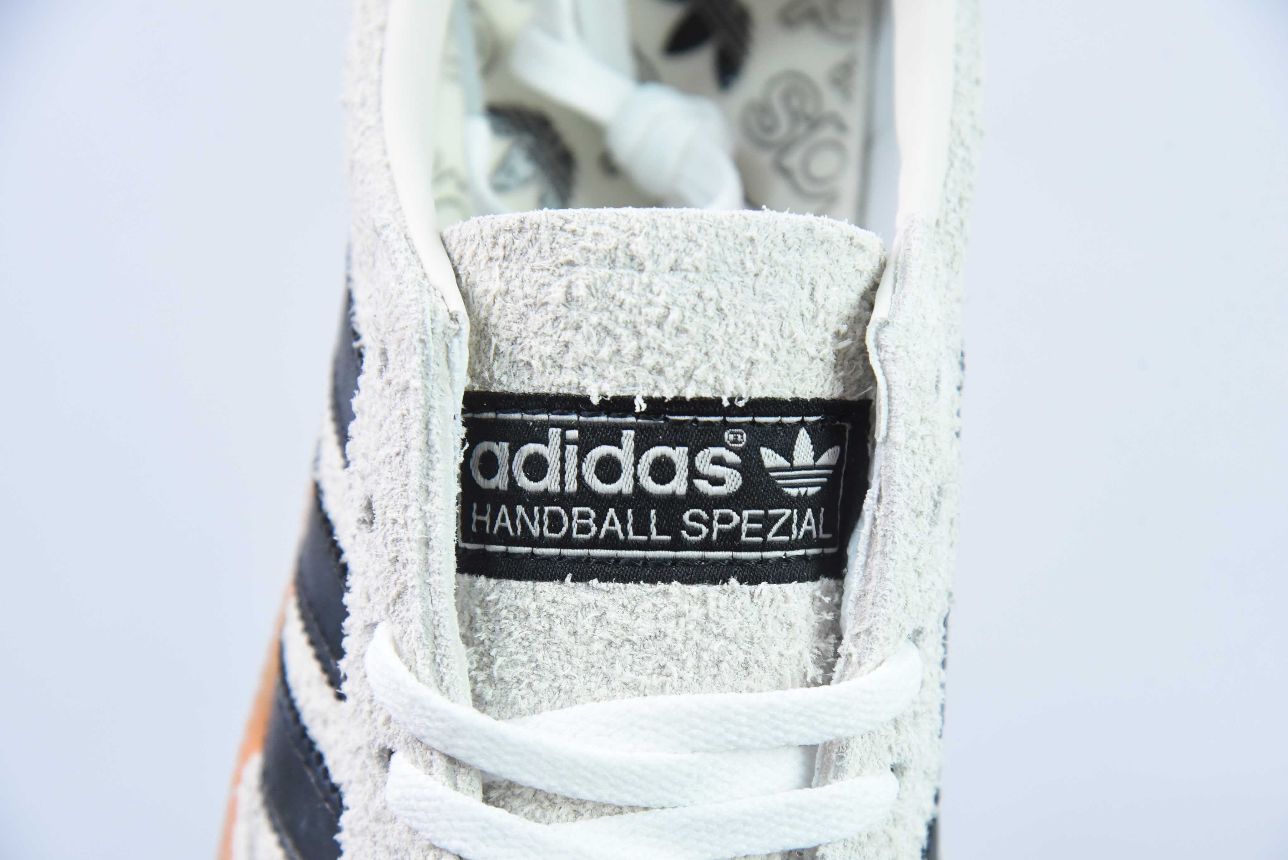 아디다스 핸드볼 스페시알 아디다스 클래식 빈티지 캐주얼 슈즈 아이템 번호: IF6562 사이즈: 35-45