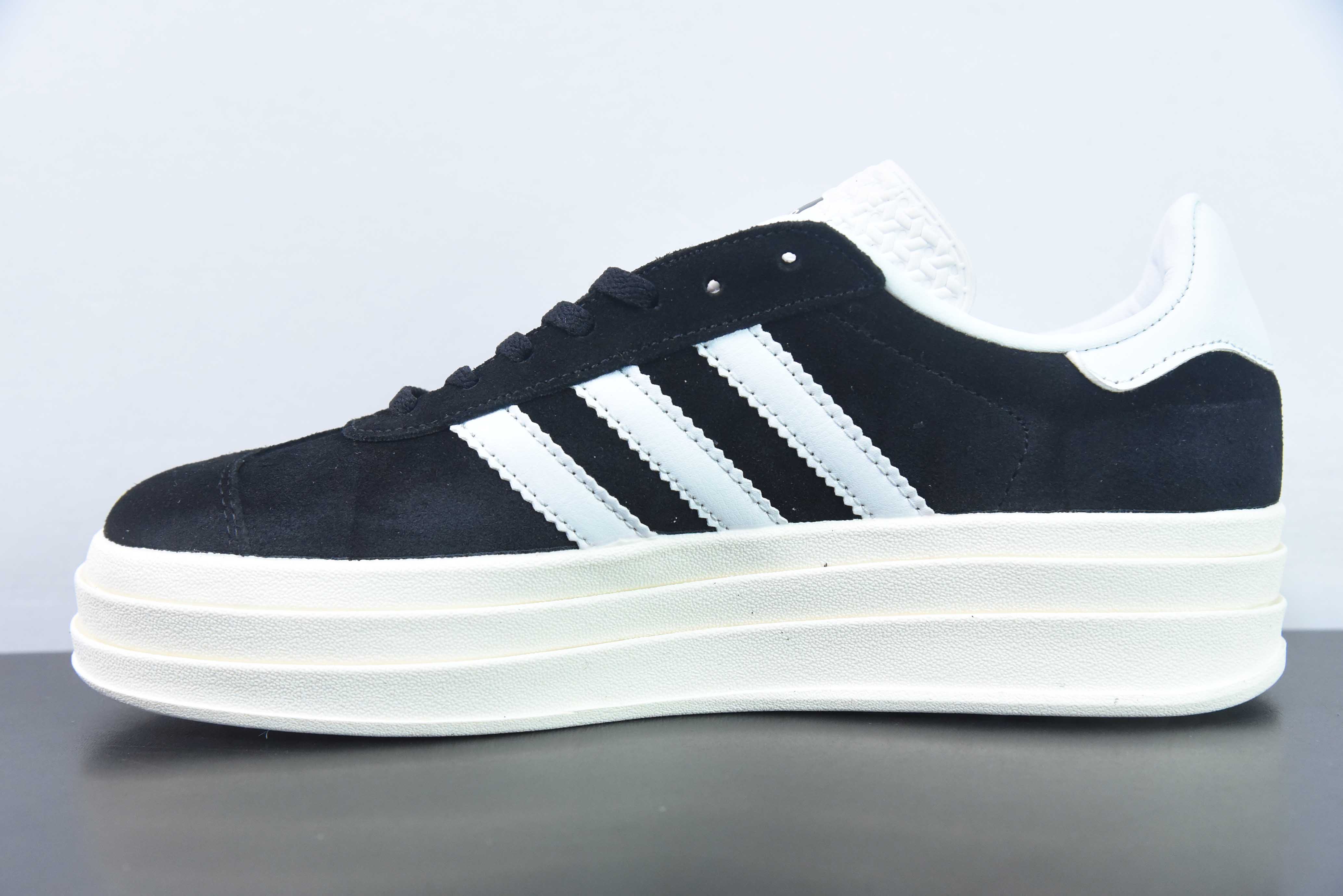 아디다스 오리지널스 가젤 볼드 안텔로프 머핀 슈즈 체리 핑크 트리플 바닥 로우탑 내마모성 두꺼운 밑창 높이 부스팅 플레이트 슈즈 아이템 번호: HQ6912 사이즈: 36-45