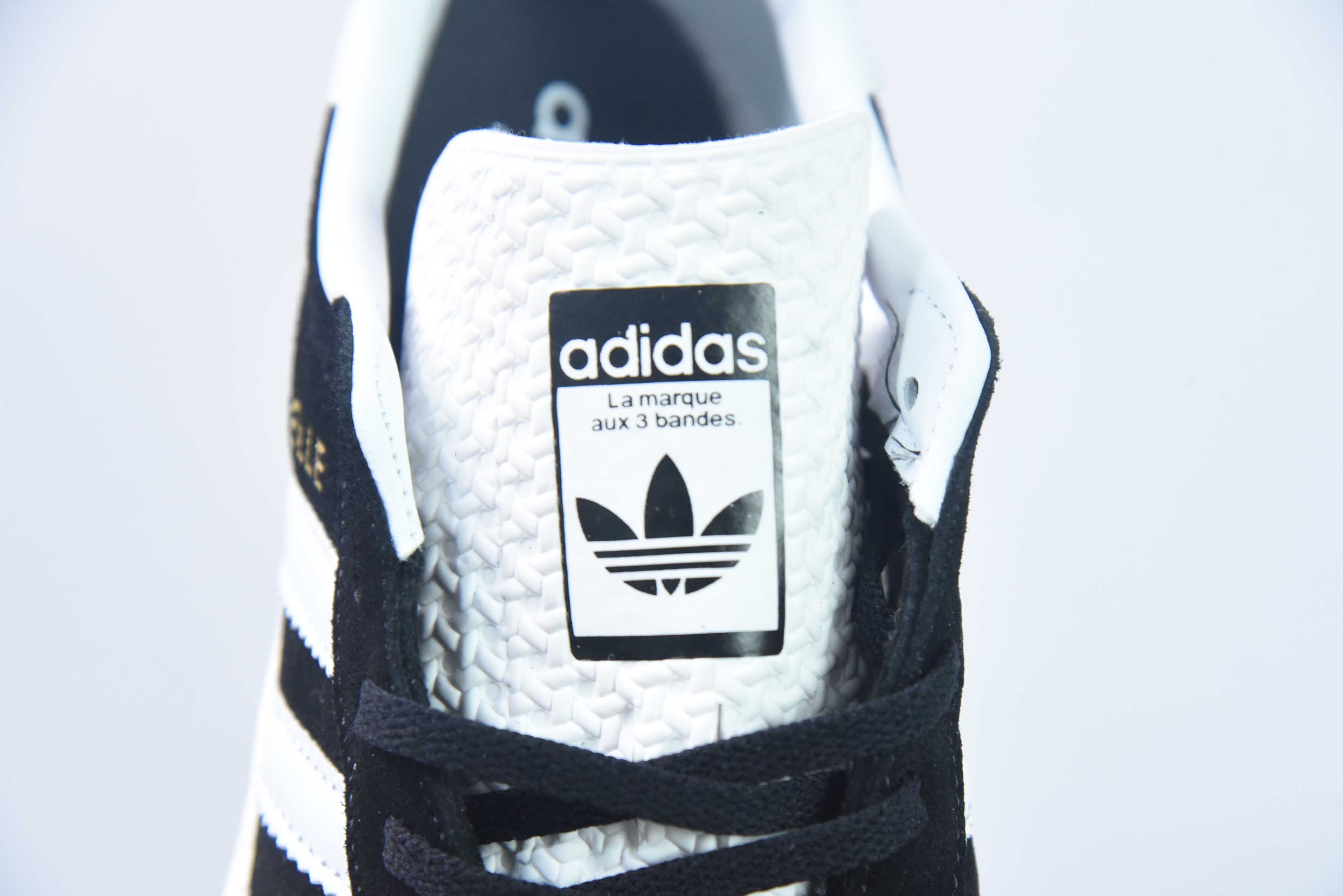 아디다스 오리지널스 가젤 볼드 안텔로프 머핀 슈즈 체리 핑크 트리플 바닥 로우탑 내마모성 두꺼운 밑창 높이 부스팅 플레이트 슈즈 아이템 번호: HQ6912 사이즈: 36-45