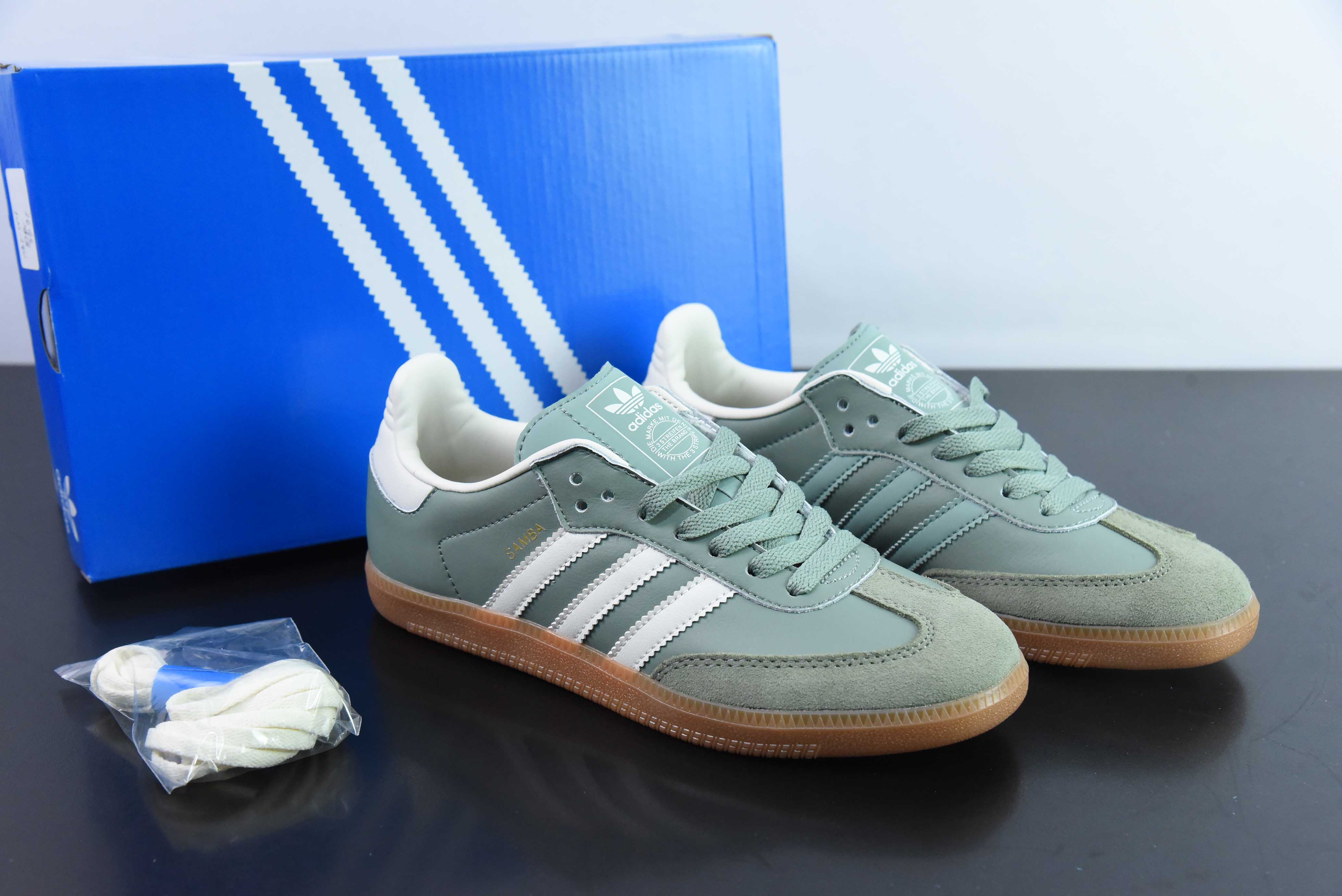 AD 오리지널 삼바 OG 레트로 클래식 경량 보드 슈즈 아이템 번호: IE7011 사이즈: 36-45