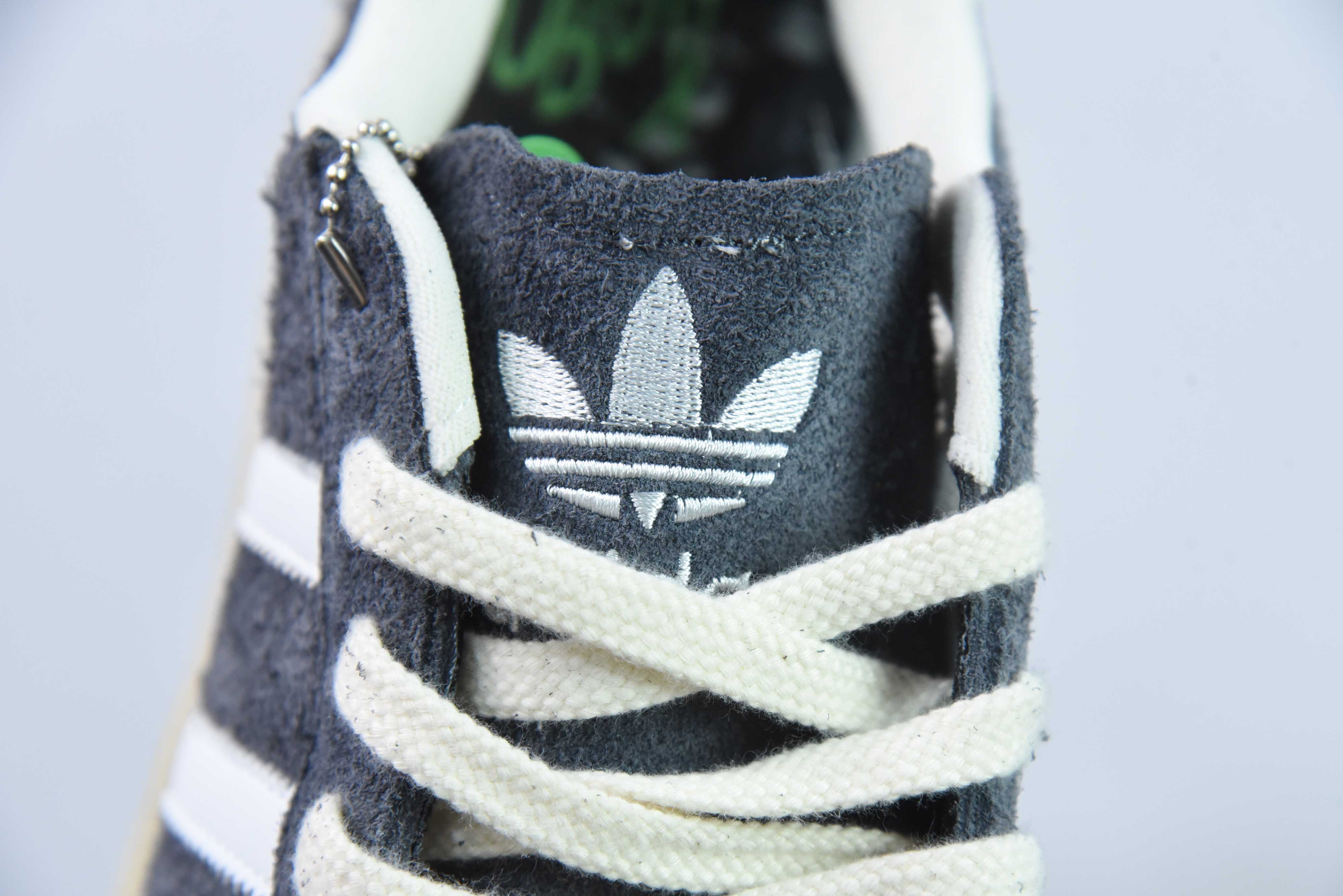 아디다스 오리지널스 캠퍼스 00년대 카운터 싱크로 컬러 브레드 슈즈 시리즈 상품 번호: IF4282 사이즈: 36-45