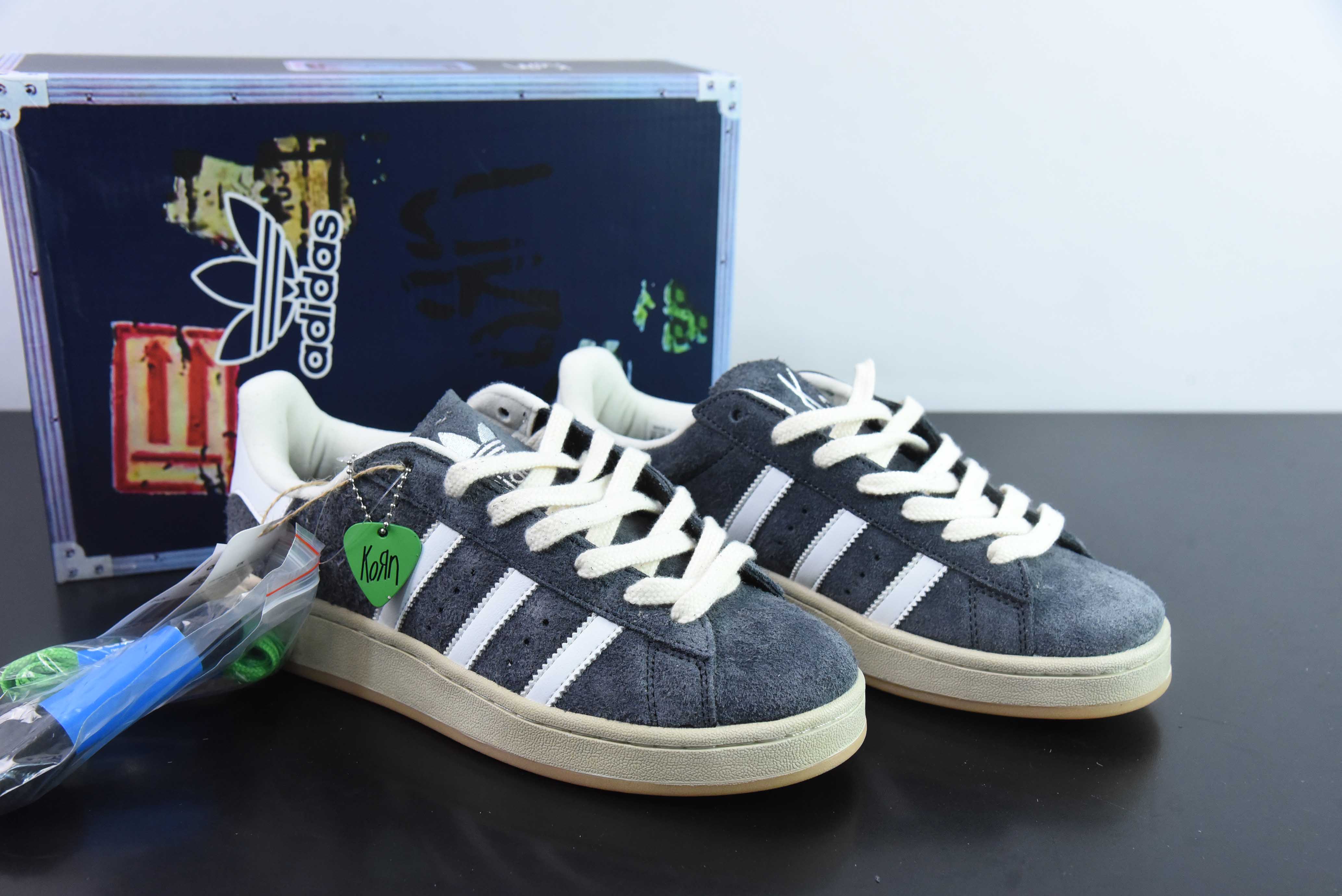 아디다스 오리지널스 캠퍼스 00년대 카운터 싱크로 컬러 브레드 슈즈 시리즈 상품 번호: IF4282 사이즈: 36-45