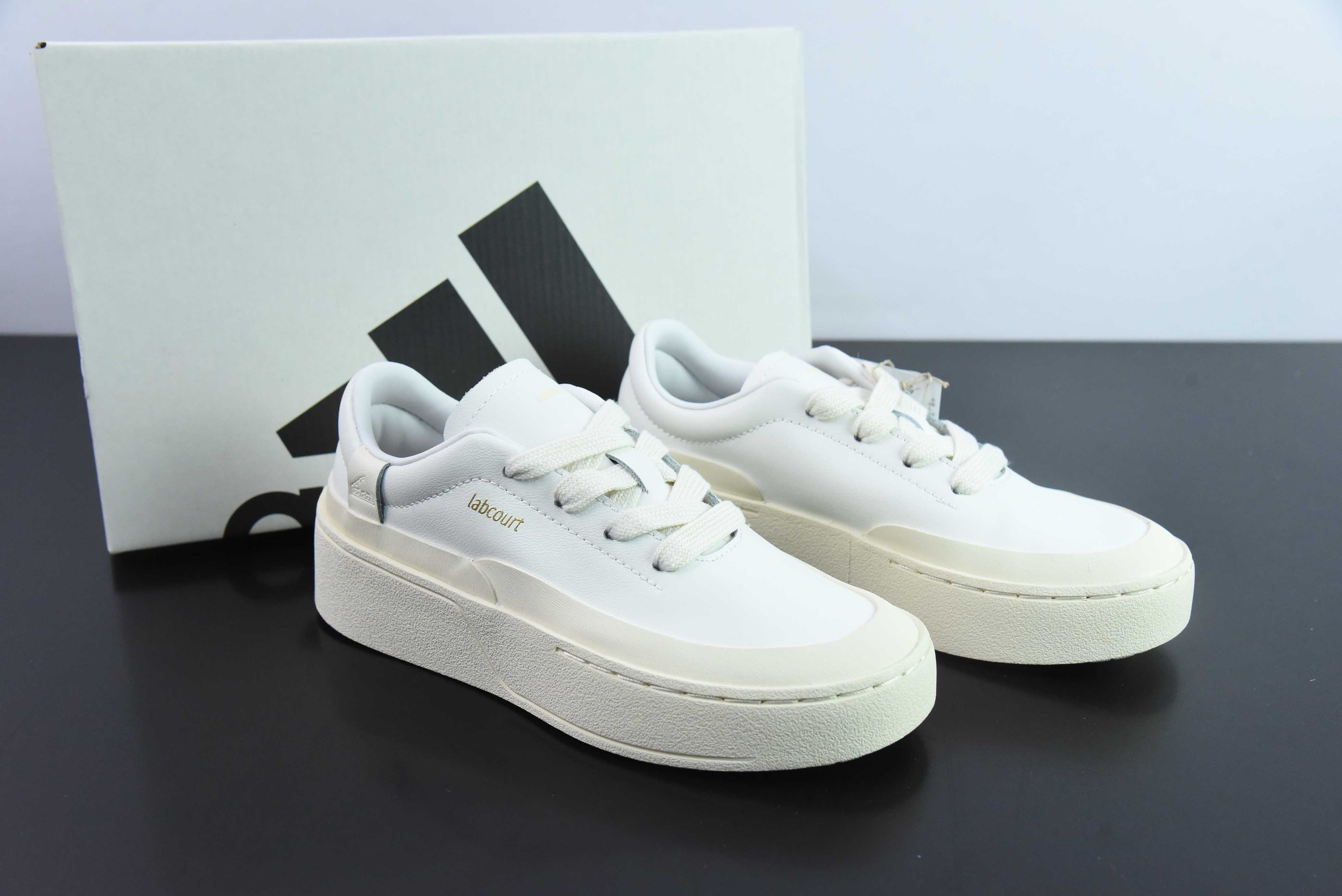 아디다스 랩코트 다용도 캐주얼 이지 컴포트웨어 통기성 로우탑 보드숏 아이템: IF1709 사이즈: 36-45