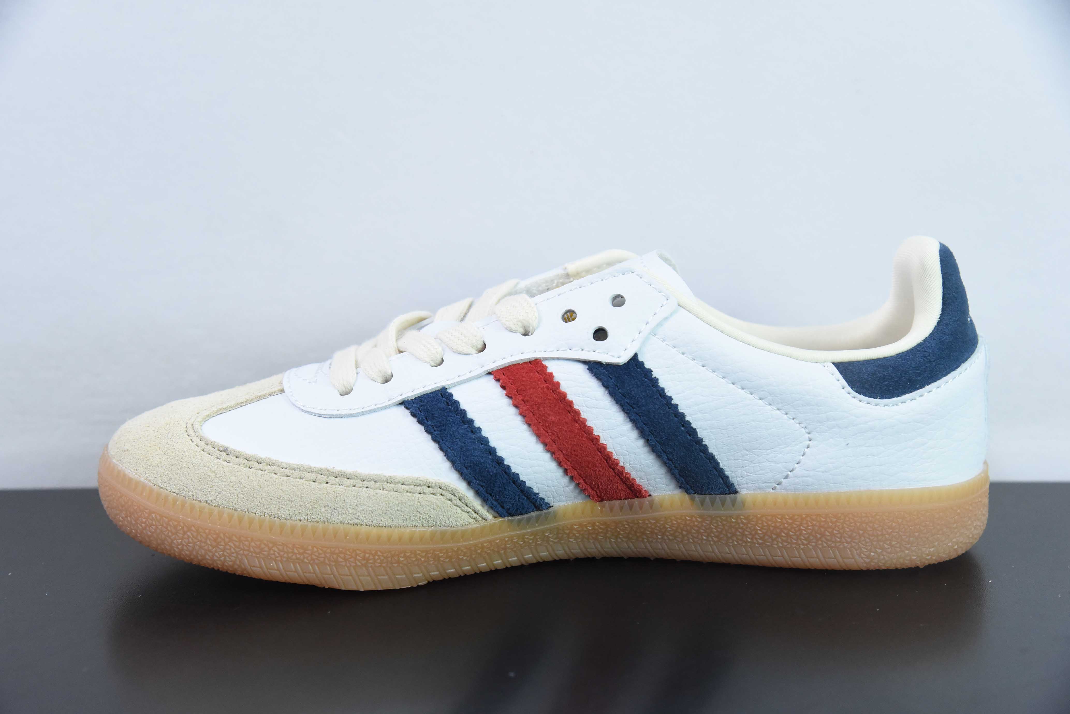 스포티 & 리치 x 아디다스 오리지널스 삼바 오그드로 썸머 게임 팩 미끄럼 방지 내마모성 로우탑 보드화 남성용 및 여성용 화이트 블루 레드 IH8338 사이즈: 35-45