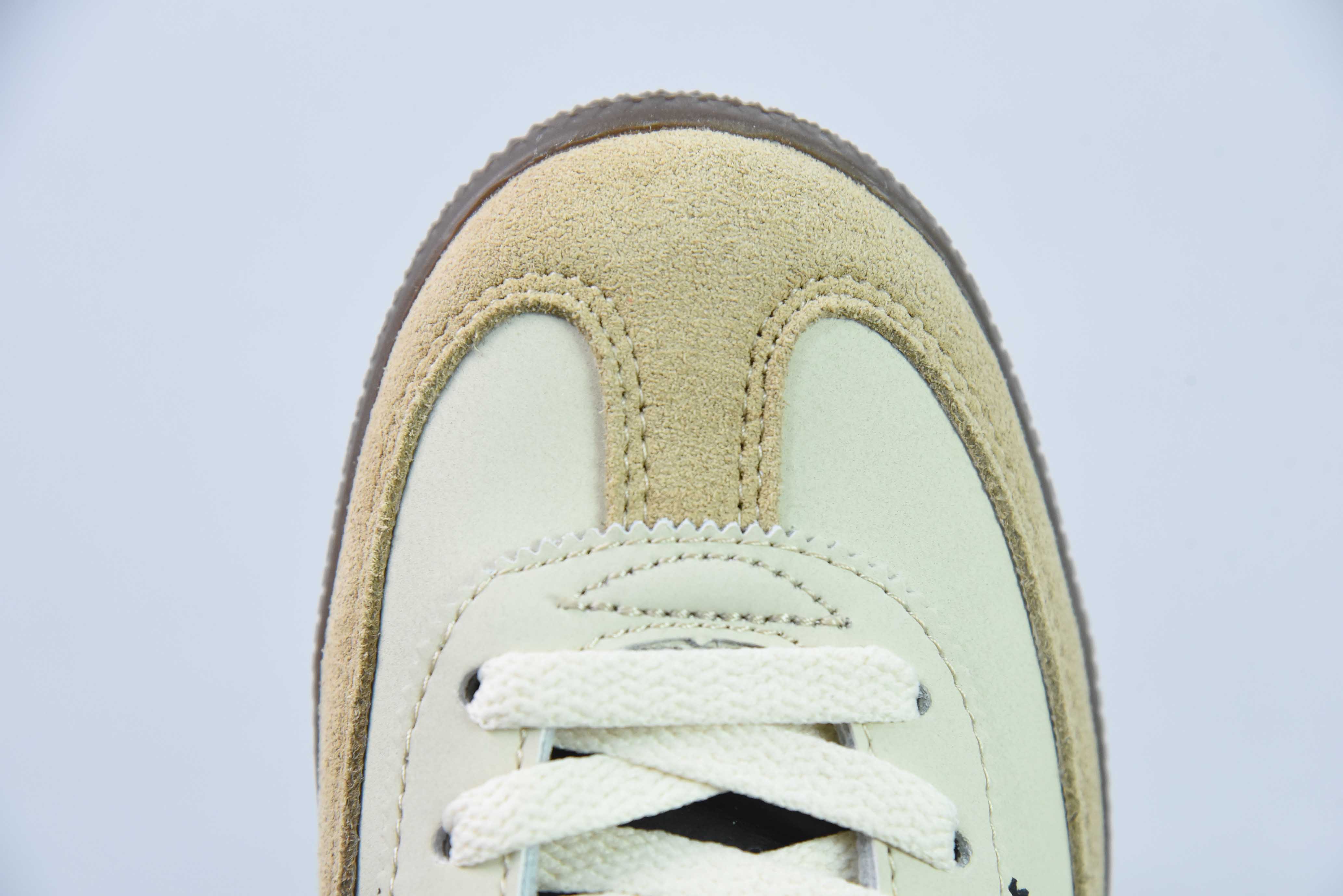 아디다스 오리지널스 핸드볼 스페시알 '원더 베이지' 마크 라인 아이템 번호: IE3698 사이즈: 36-45