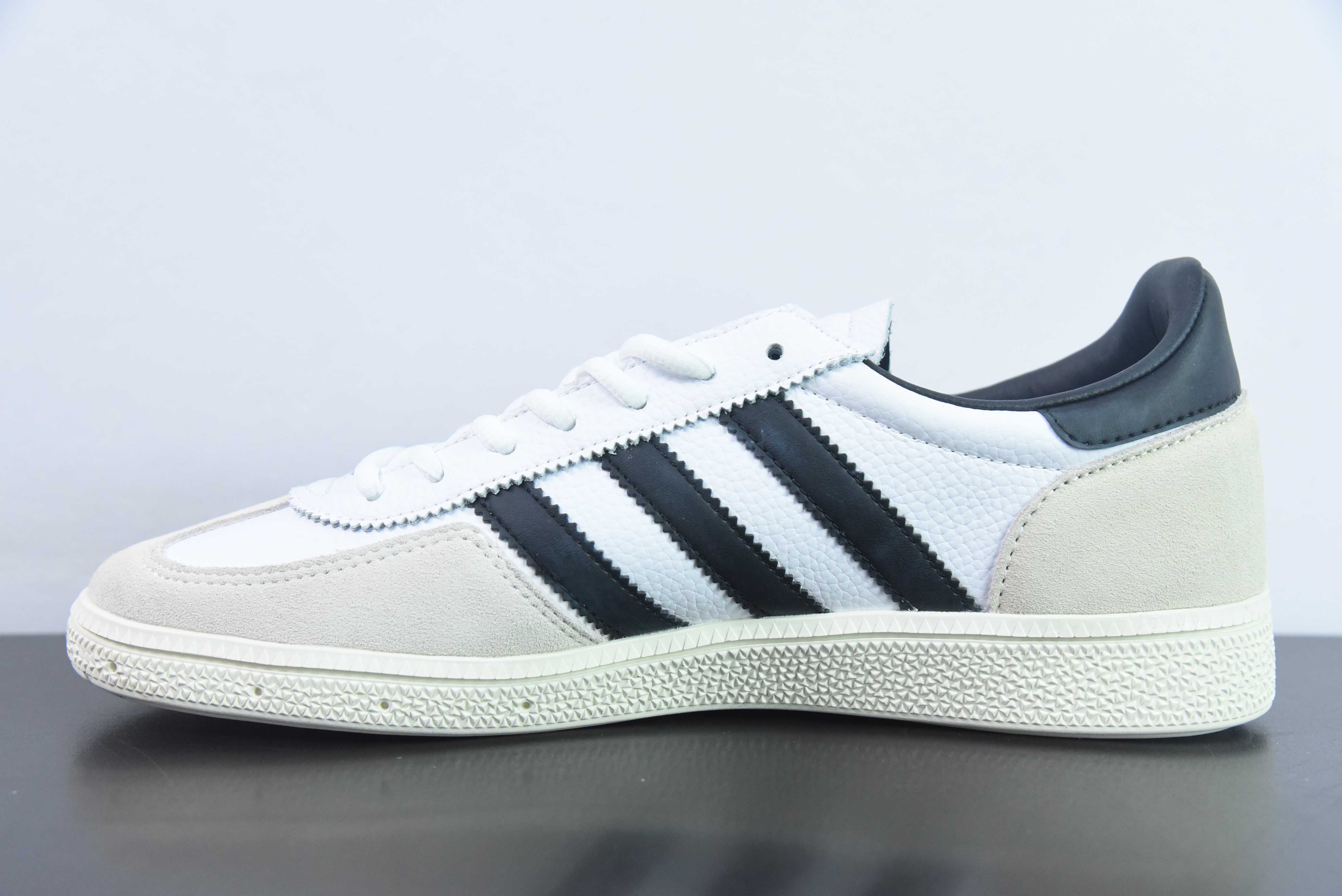 아디다스 핸드볼 스페시알 클로버리프 슈즈 내마모성이 뛰어난 가벼운 캐주얼 보드숏 아이템: IF3741 사이즈: 36-45