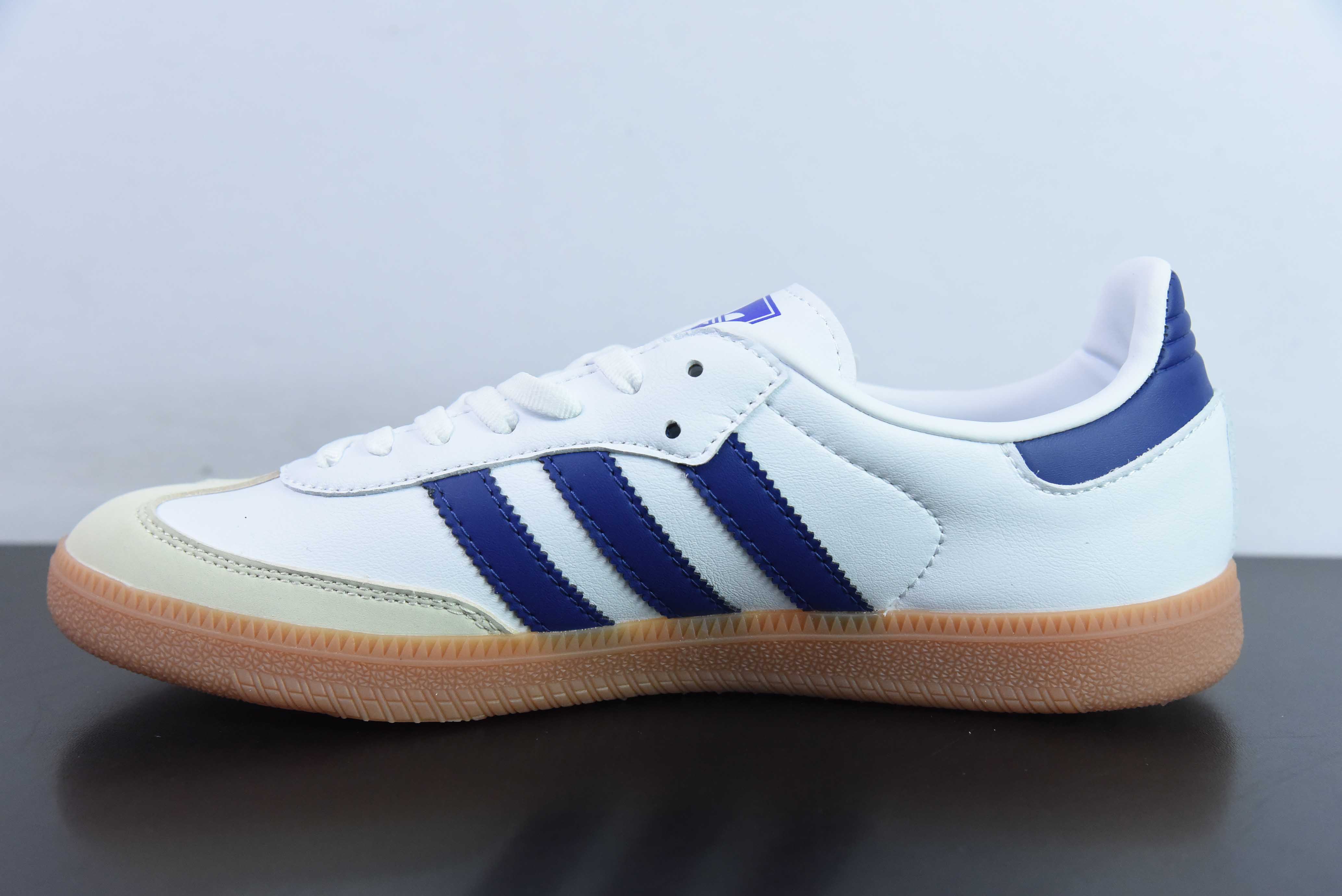 Ad 삼바 OG IF6514 아디 샴록스 캐주얼 신발 아이템 번호: IF6514 사이즈: 35-45