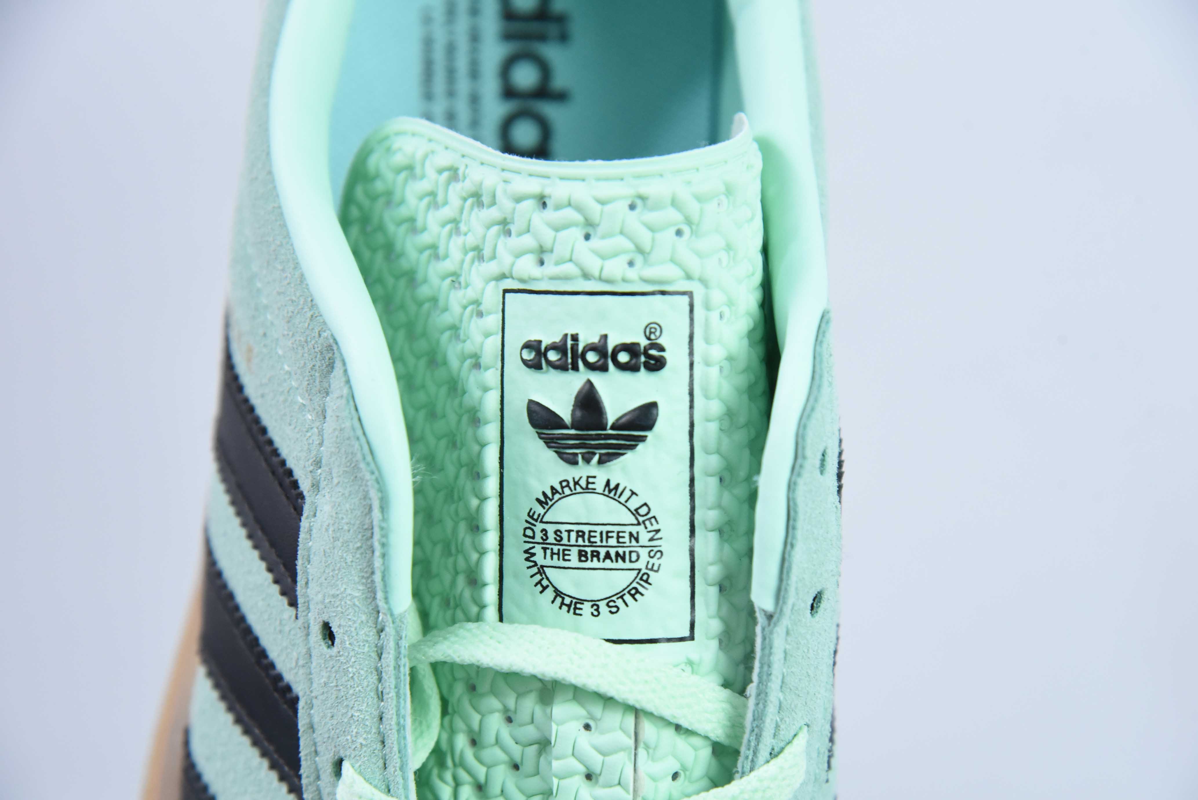 아디다스 클로버 드 트레이닝화 아디다스 오리지널스 가젤 실내 논슬립 로우탑 보드숏 T-토 슈즈 블랙 그린 품목 번호: IH7488 사이즈: 36-45