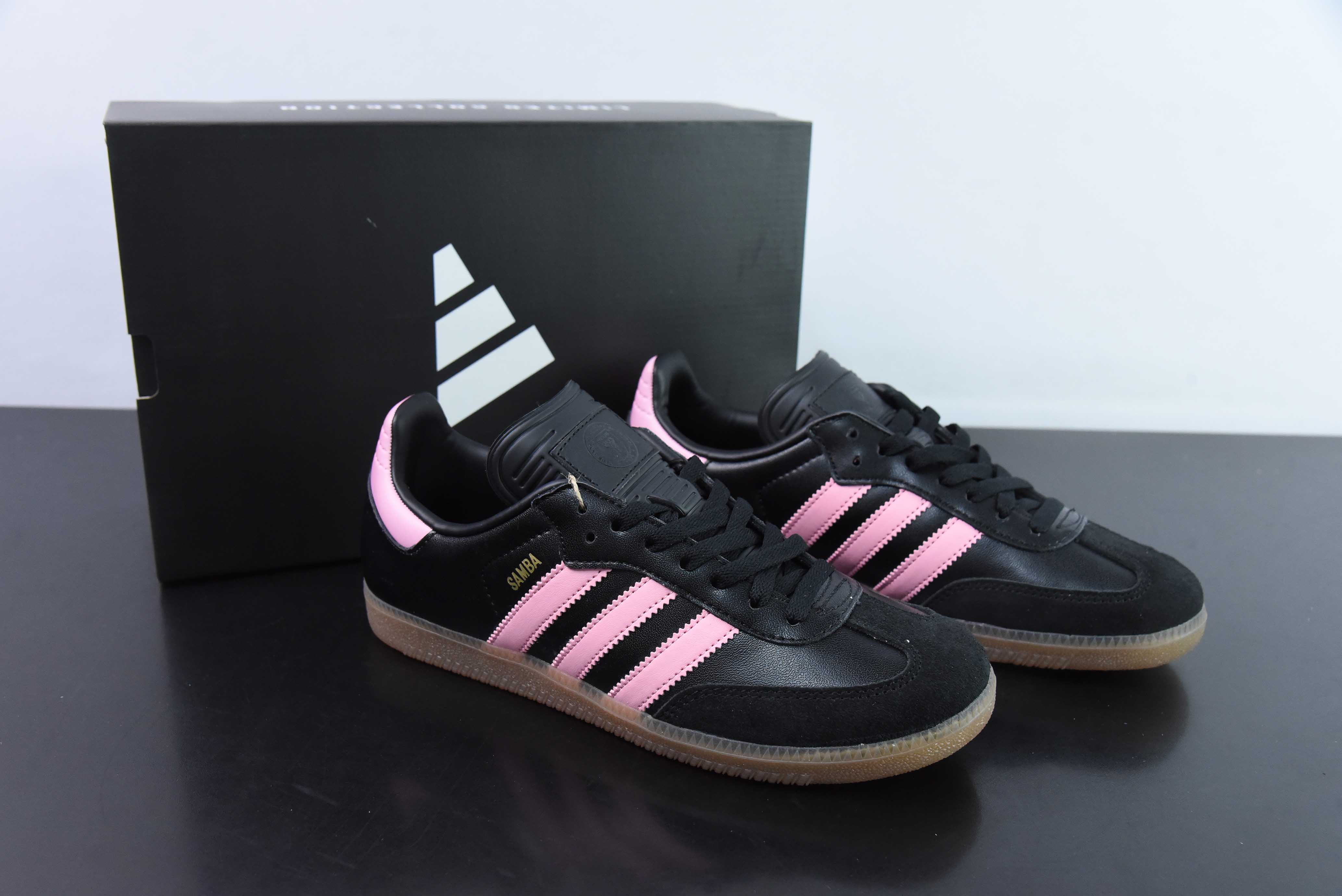 인터 마이애미 CF x 아디다스 오리지널스 삼바 조인트 레트로 삼바 슈즈 아이템: IH8157 사이즈: 36-45
