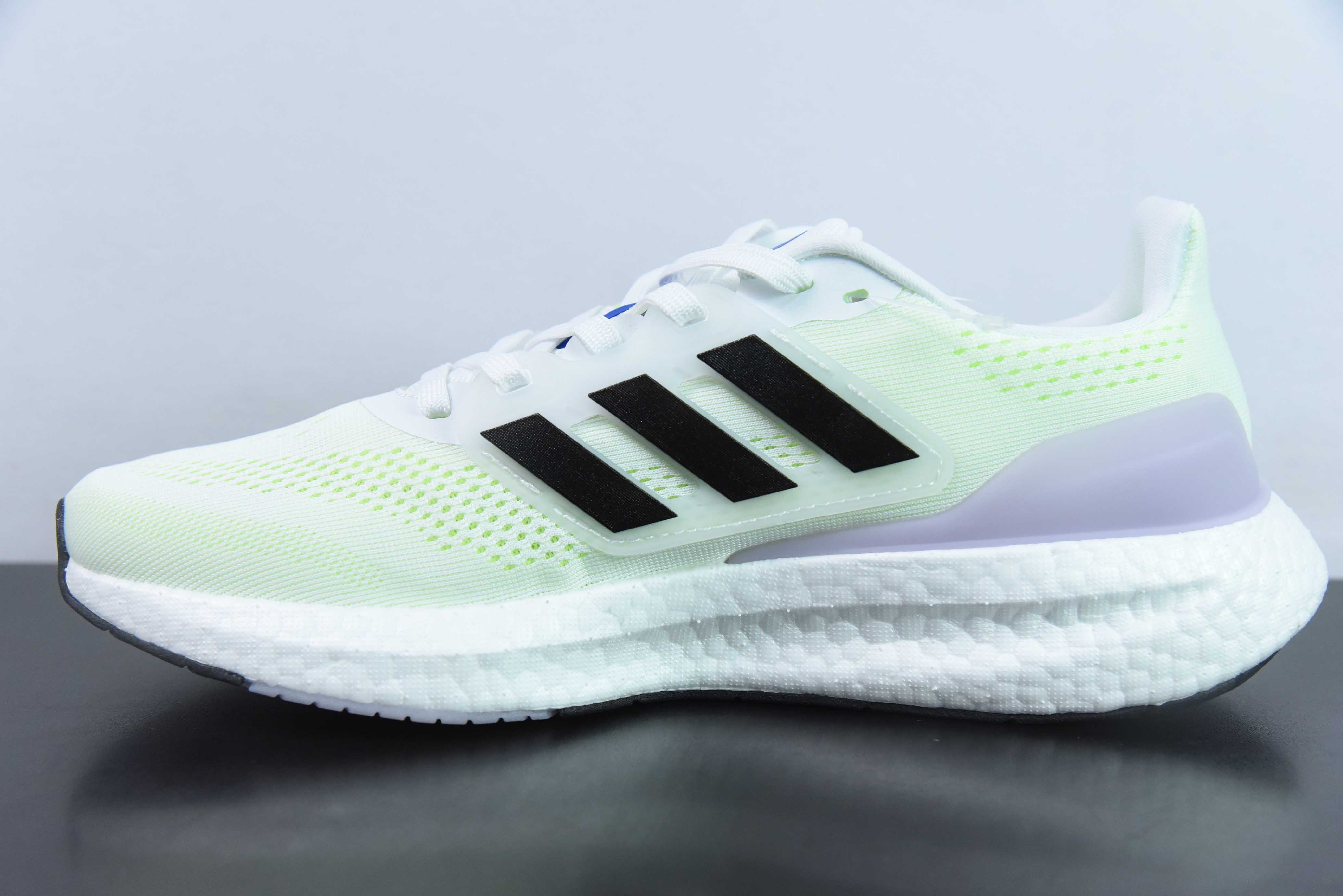 AD 퓨어부스트 23 아디 심플 경량 통기성 팝콘 캐주얼 러닝화 아이템 IF2398 사이즈 36-45