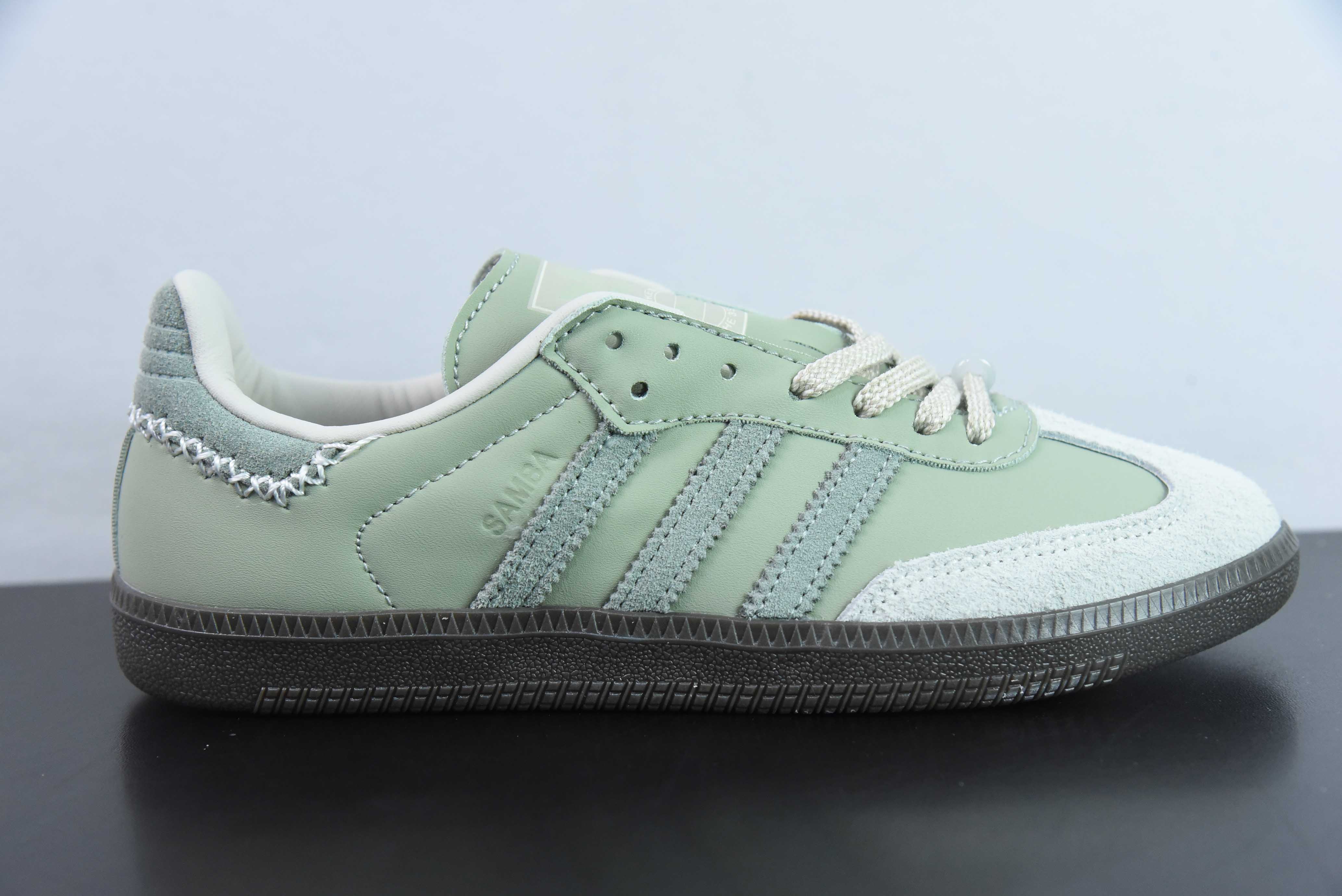 AD 삼바 OG 마하 아디다스 클로버 캐주얼 보드숏 상품 번호: IE0967 사이즈: 36-45