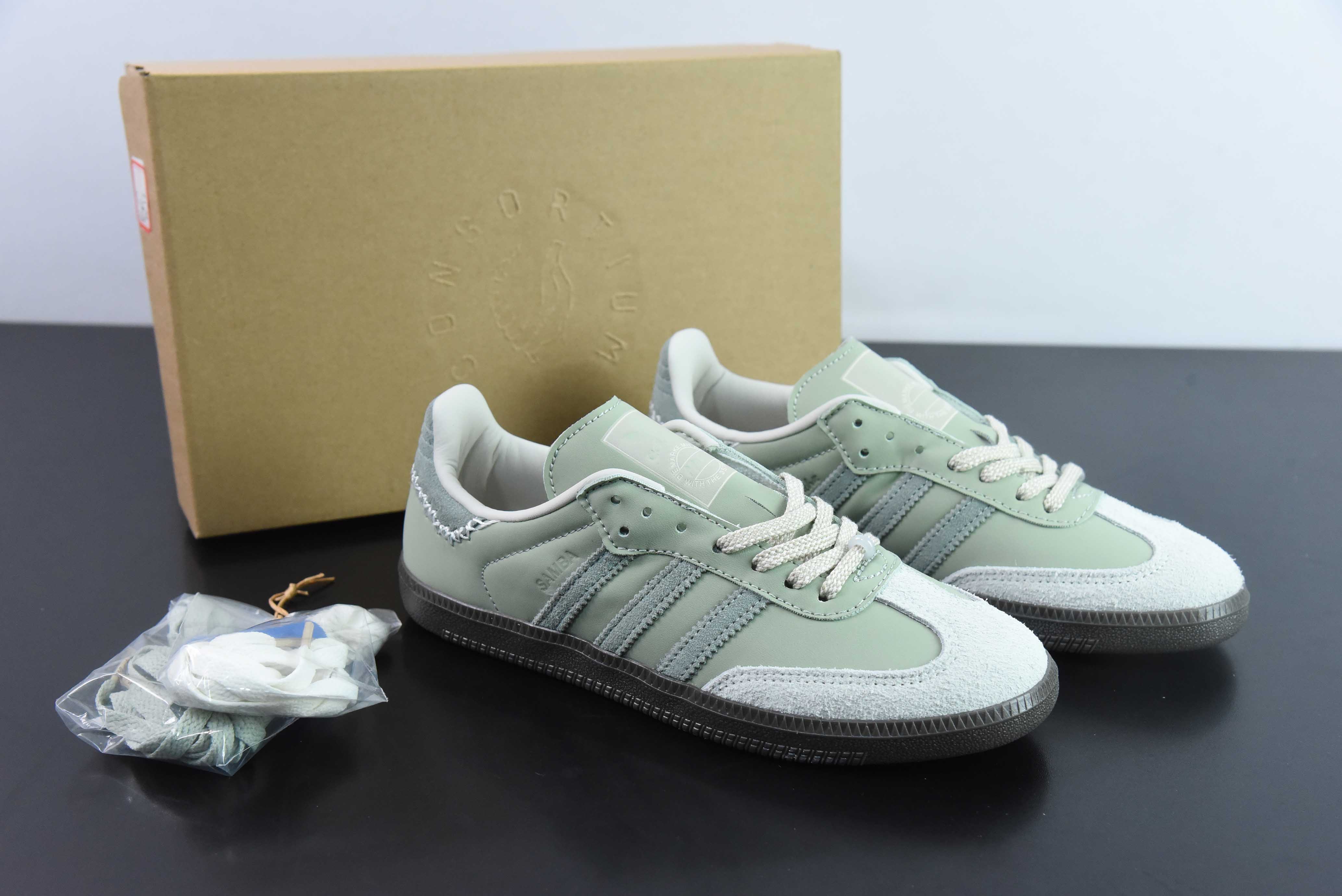 AD 삼바 OG 마하 아디다스 클로버 캐주얼 보드숏 상품 번호: IE0967 사이즈: 36-45