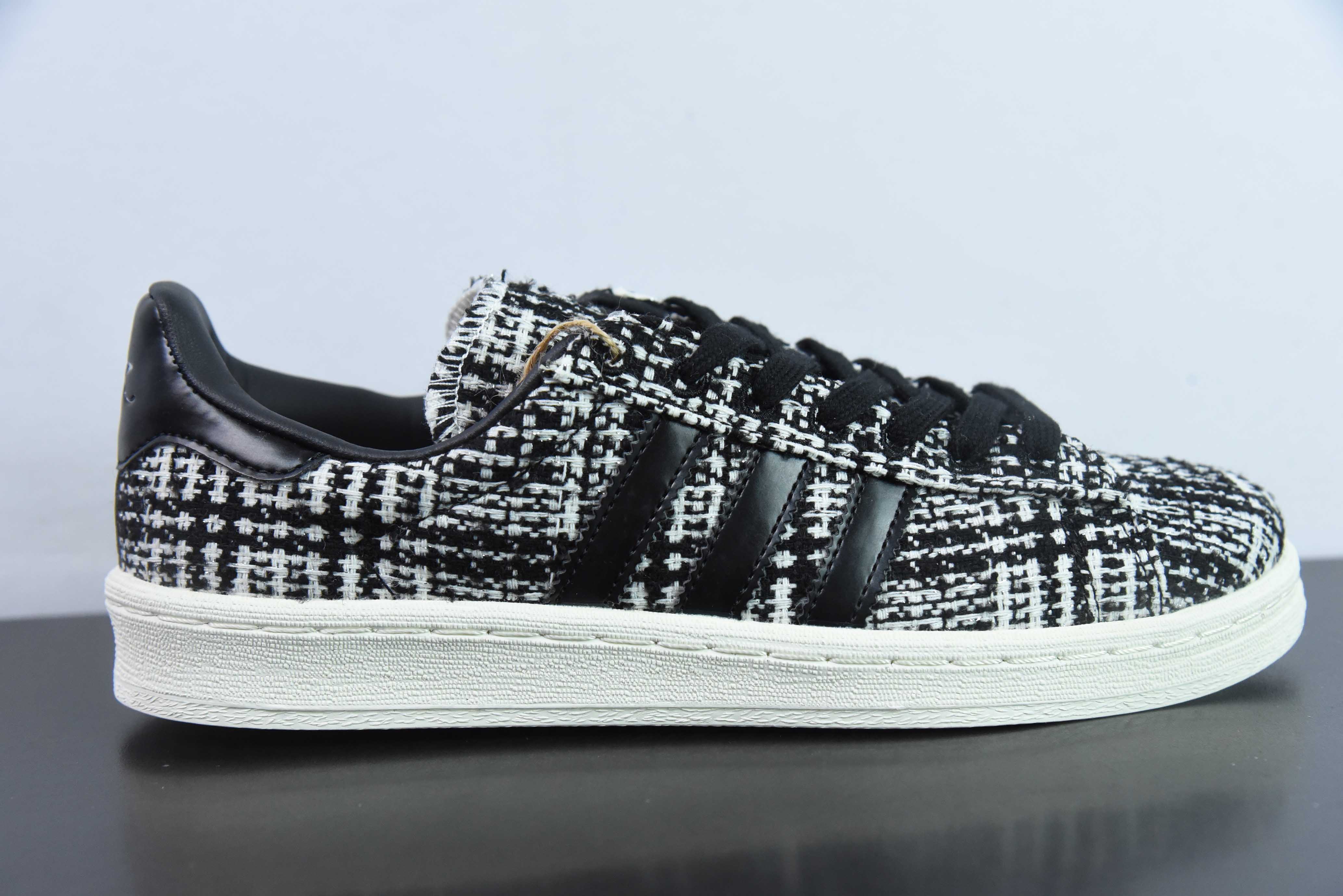 인빈서블? x 데이즈 x 아디다스 오리지널스 캠퍼스80S 공동 브랜드 레트로 리틀 향수 내구성 통기성 로우탑 보드숏 아이템 번호: H 사이즈: 36-45