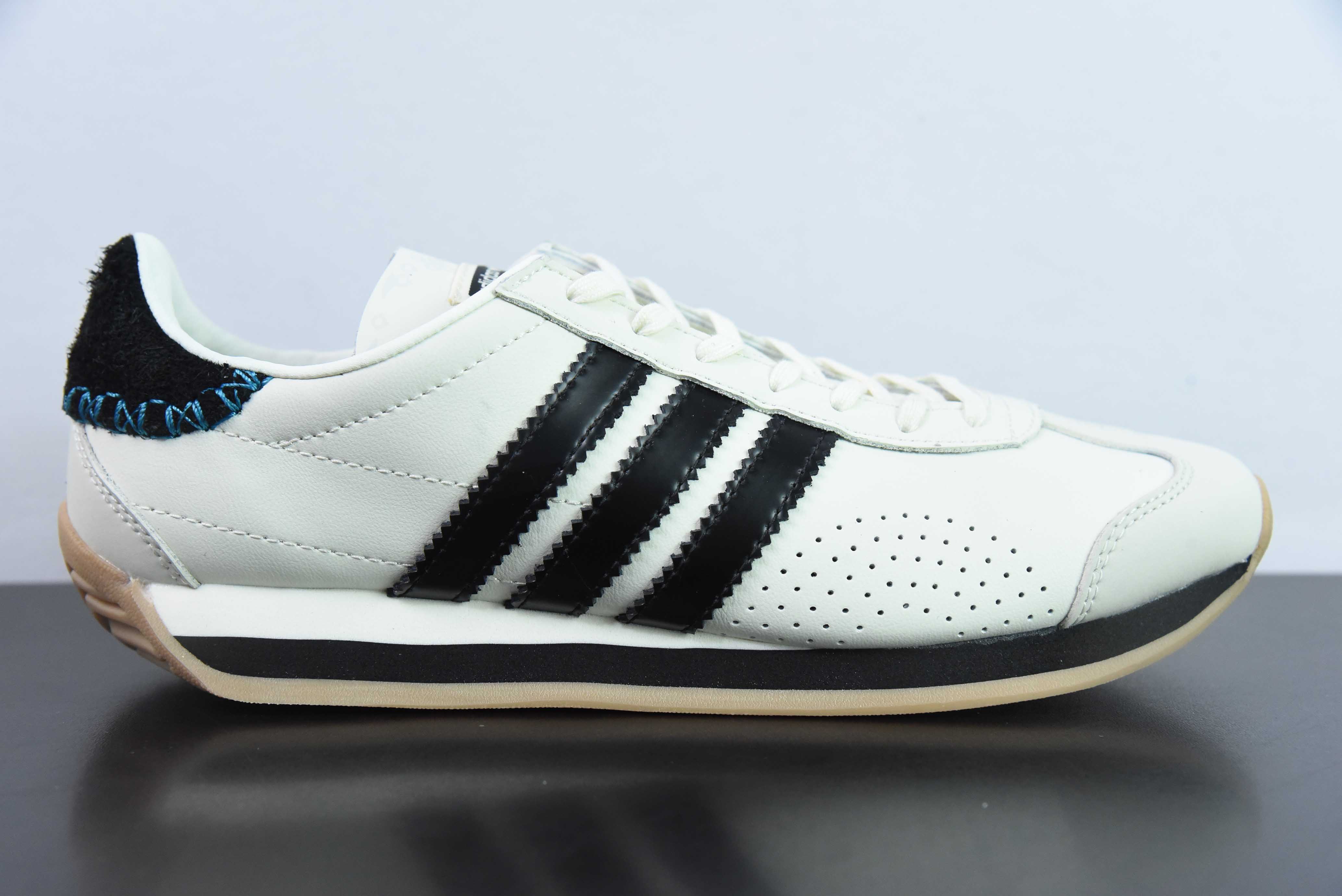 웨일즈 보너 x 애드 오리지널스 컨트리 아이템 번호: ID1142 공동 브랜드 아디 패션 캐주얼 스니커즈 사이즈: 36-45