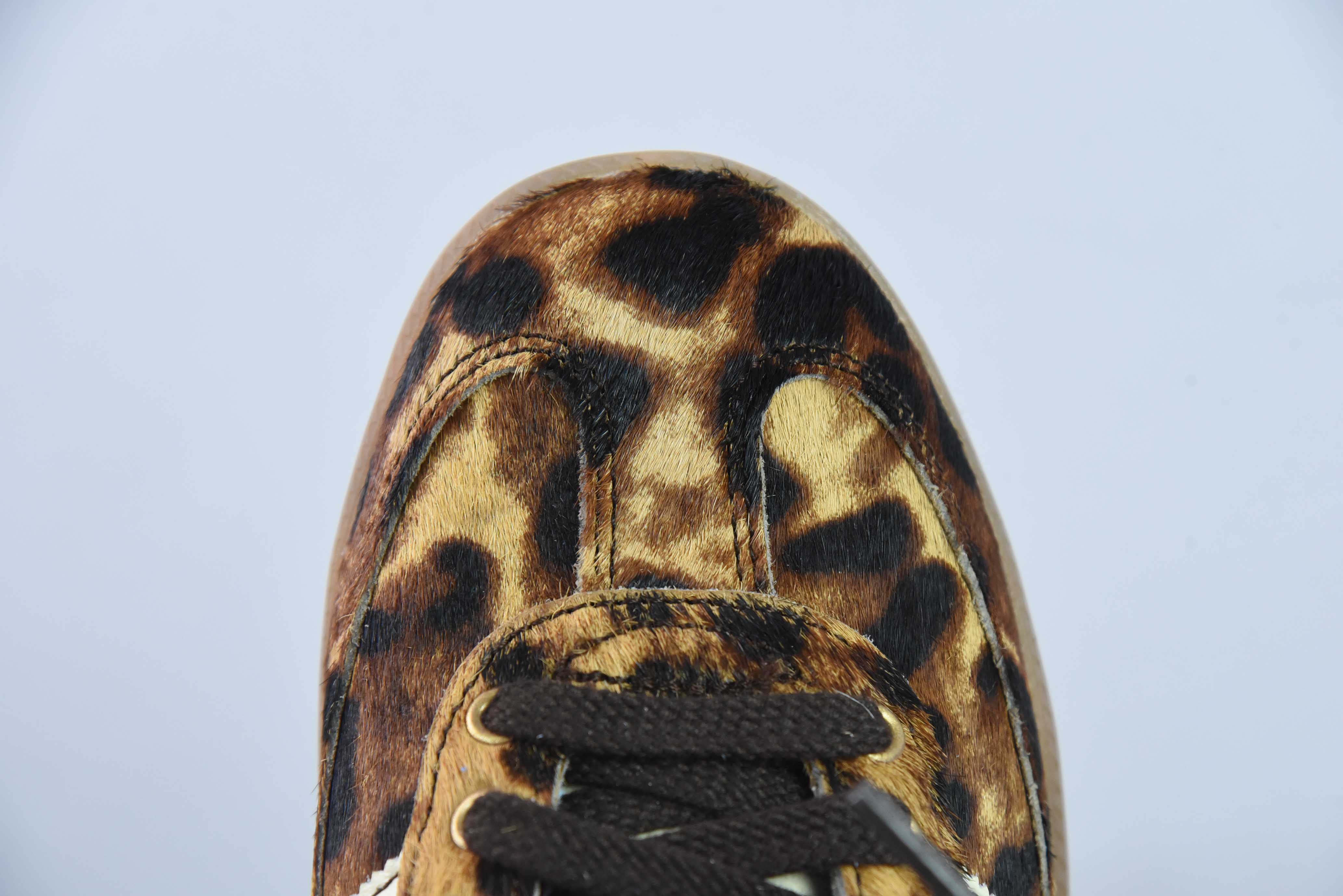 AD 오리지널 WB 삼바 누벅 레트로 클래식 라이트웨이트 보드숏 아이템 번호: IE0578 사이즈: 35-46