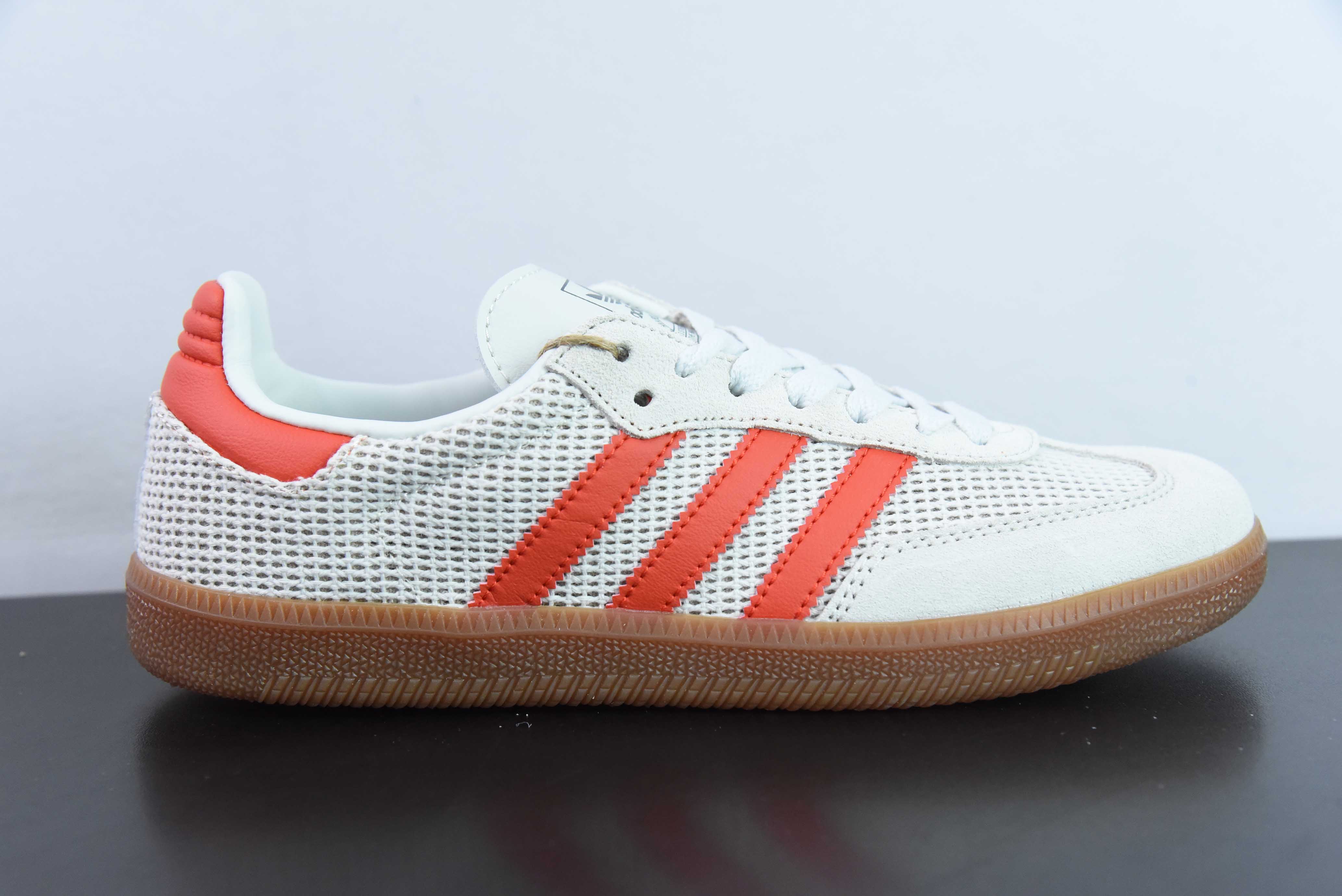 아디다스 오리지널스 스트리트 삼바 사바나 삼바 스트리트 시리즈 드 트레이닝 스포츠 보드쇼츠 아이템 번호: IG1380 사이즈: 36-45