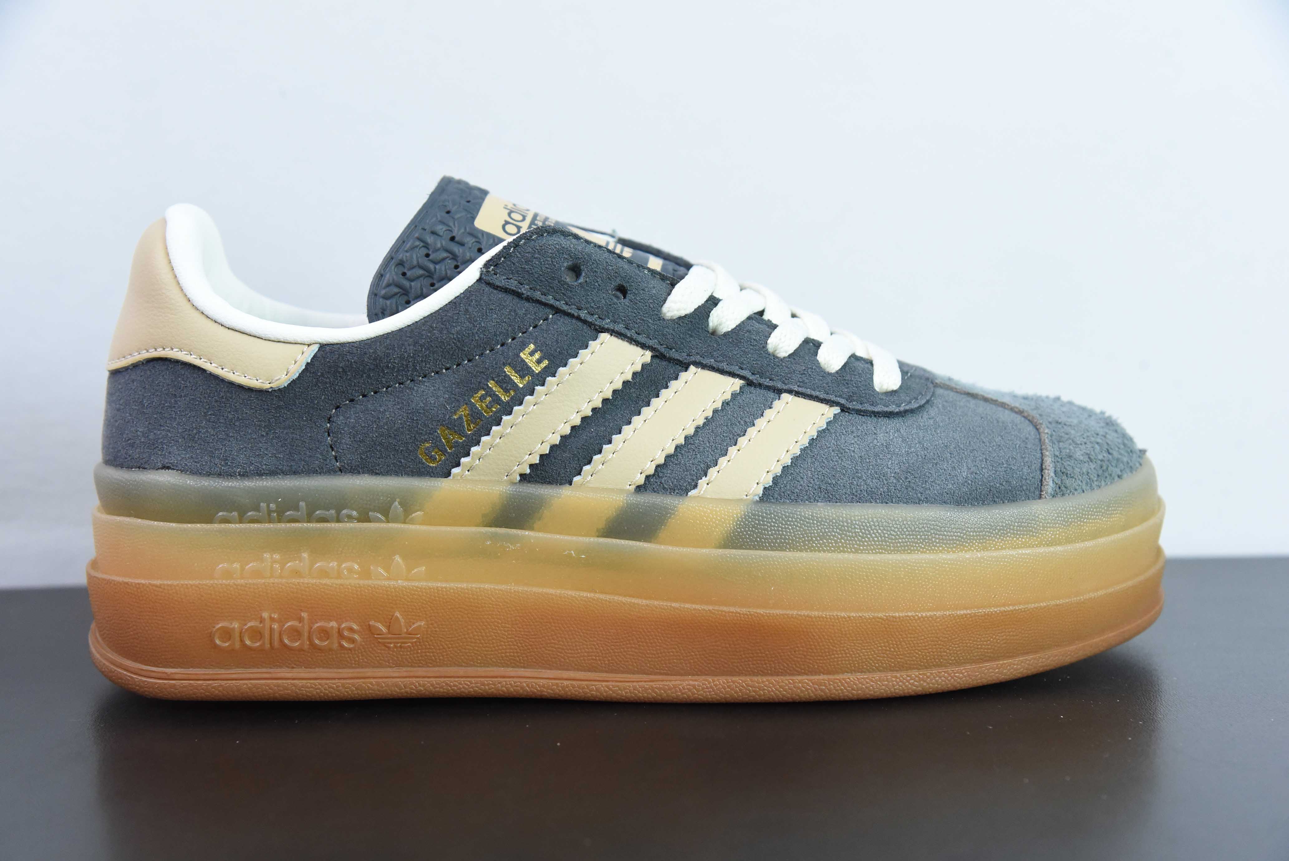 AD 오리지널스 가젤 볼드 클로버 두꺼운 솔 캐주얼 미끄럼 방지 내마모성 로우 탑 보드 슈즈 아이템 번호 : IE0428 사이즈 : 36-40