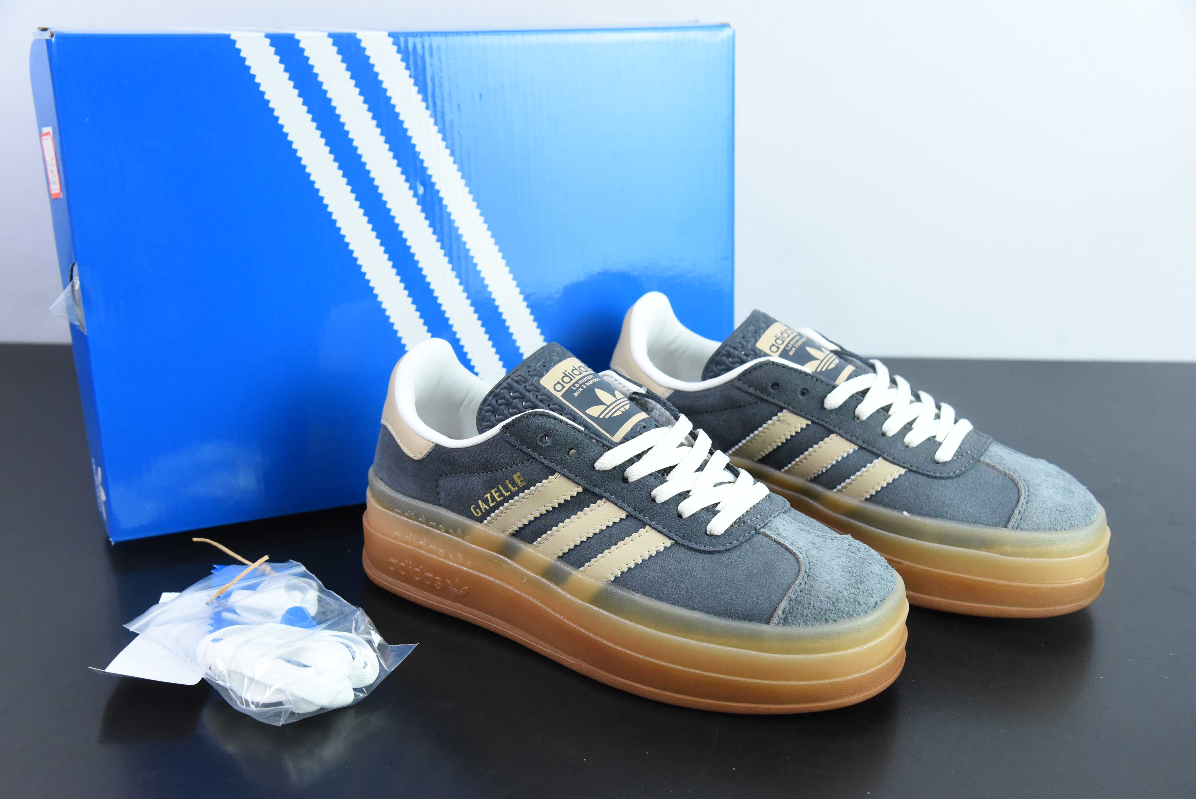 AD 오리지널스 가젤 볼드 클로버 두꺼운 솔 캐주얼 미끄럼 방지 내마모성 로우 탑 보드 슈즈 아이템 번호 : IE0428 사이즈 : 36-40