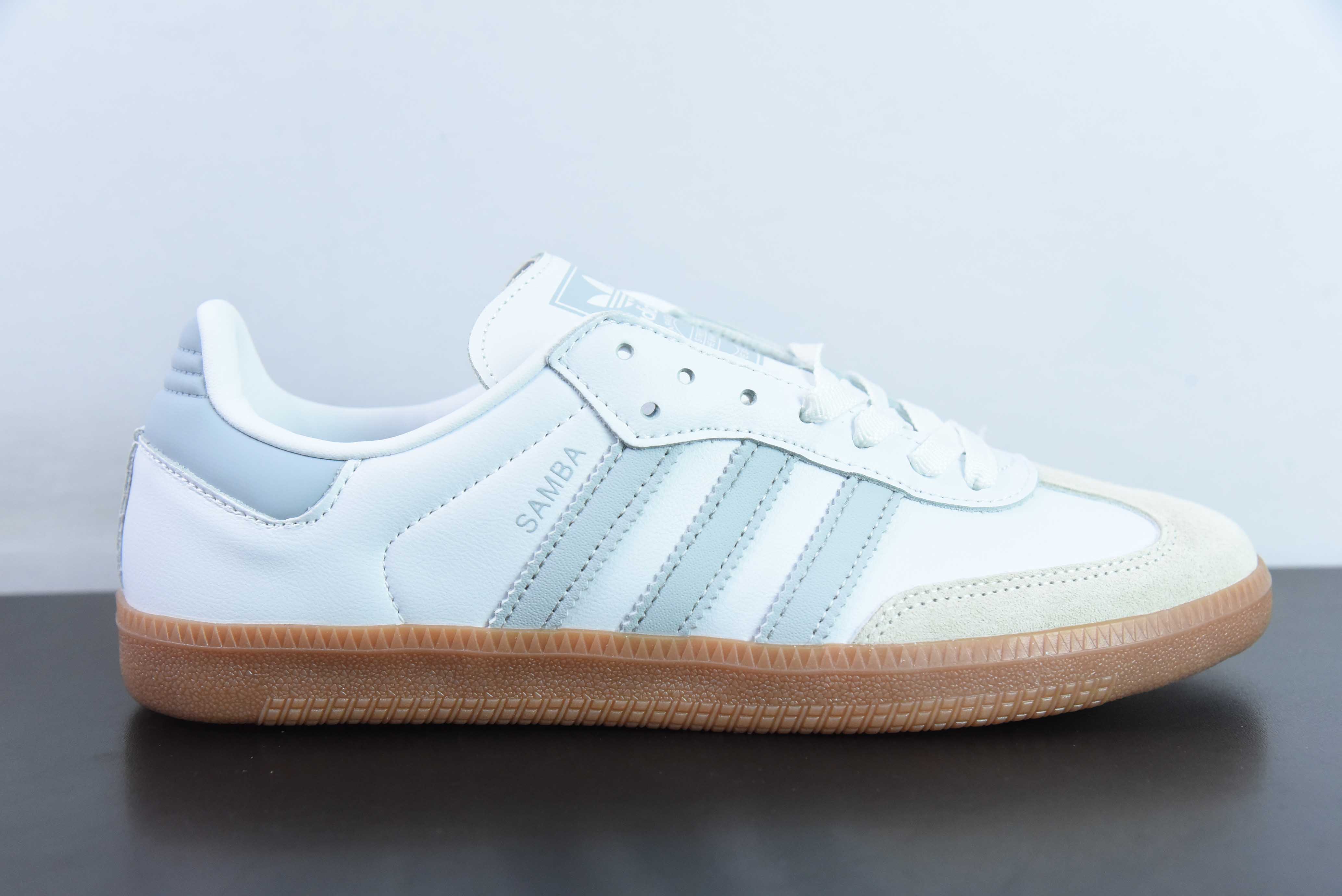 AD 오리지널스 삼바 편안한 미끄럼 방지 내마모성 로우탑 보드 슈즈 아이템: IE0877 사이즈: 36-45