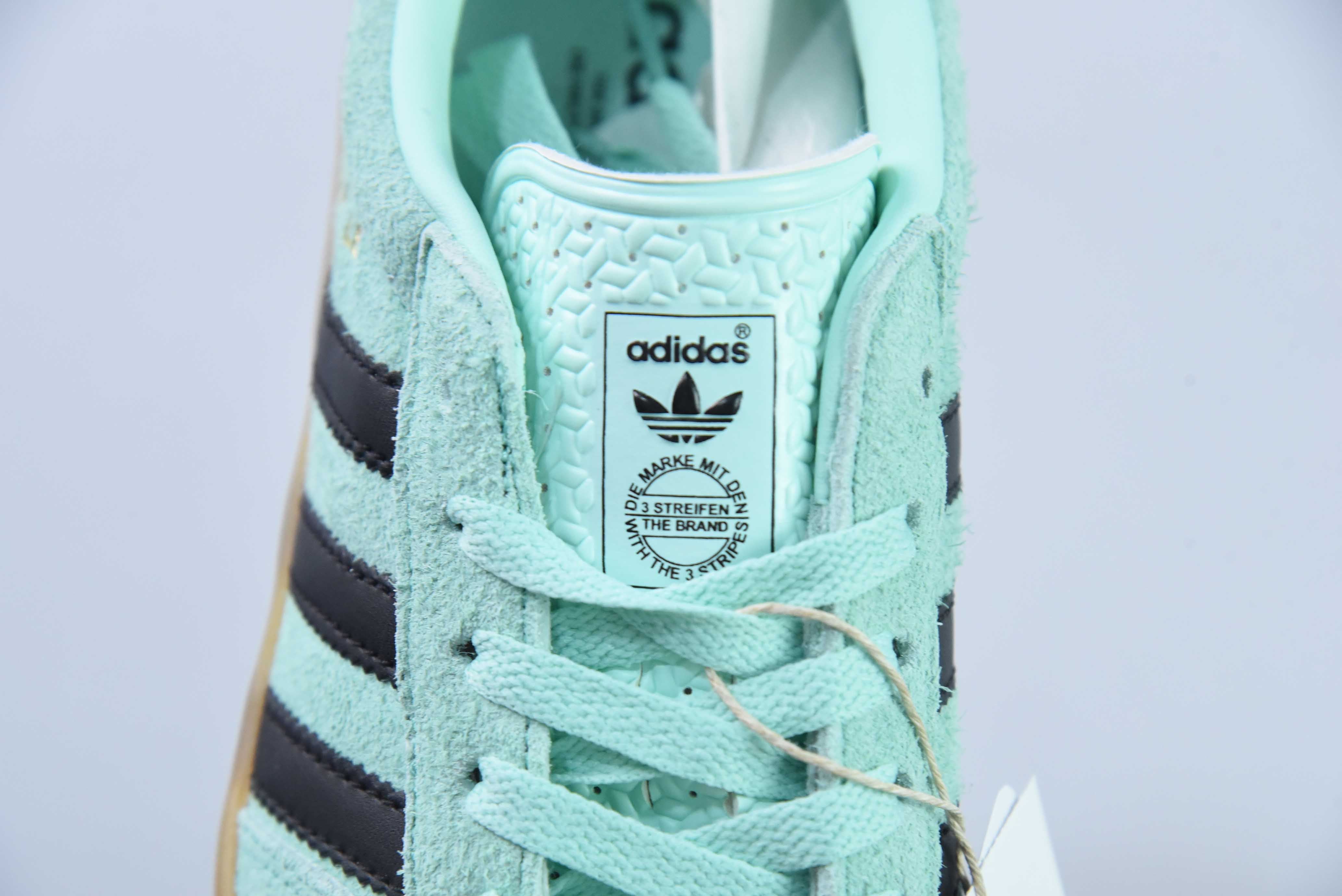 아디다스 오리지널스 삼바 OG 블랙 앤 그린 클로버 삼바 더비 슈즈 아이템 번호: IH7488 사이즈: 36-45