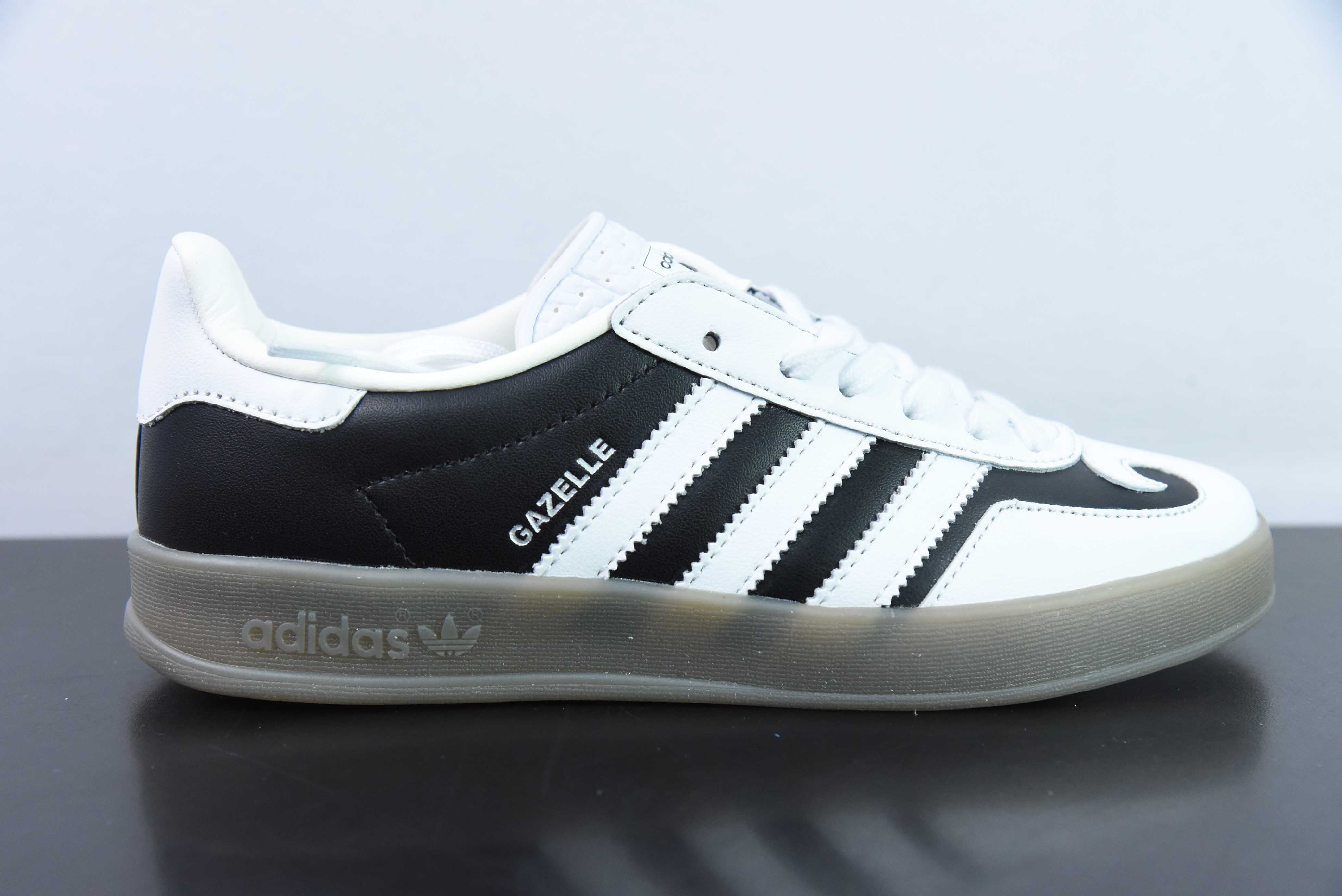 아디다스 오리지널스 가젤 인도어 샴록 캐주얼 논슬립 내마모성 로우탑 보드 슈즈 아이템 번호: IH9989 사이즈: 36-45