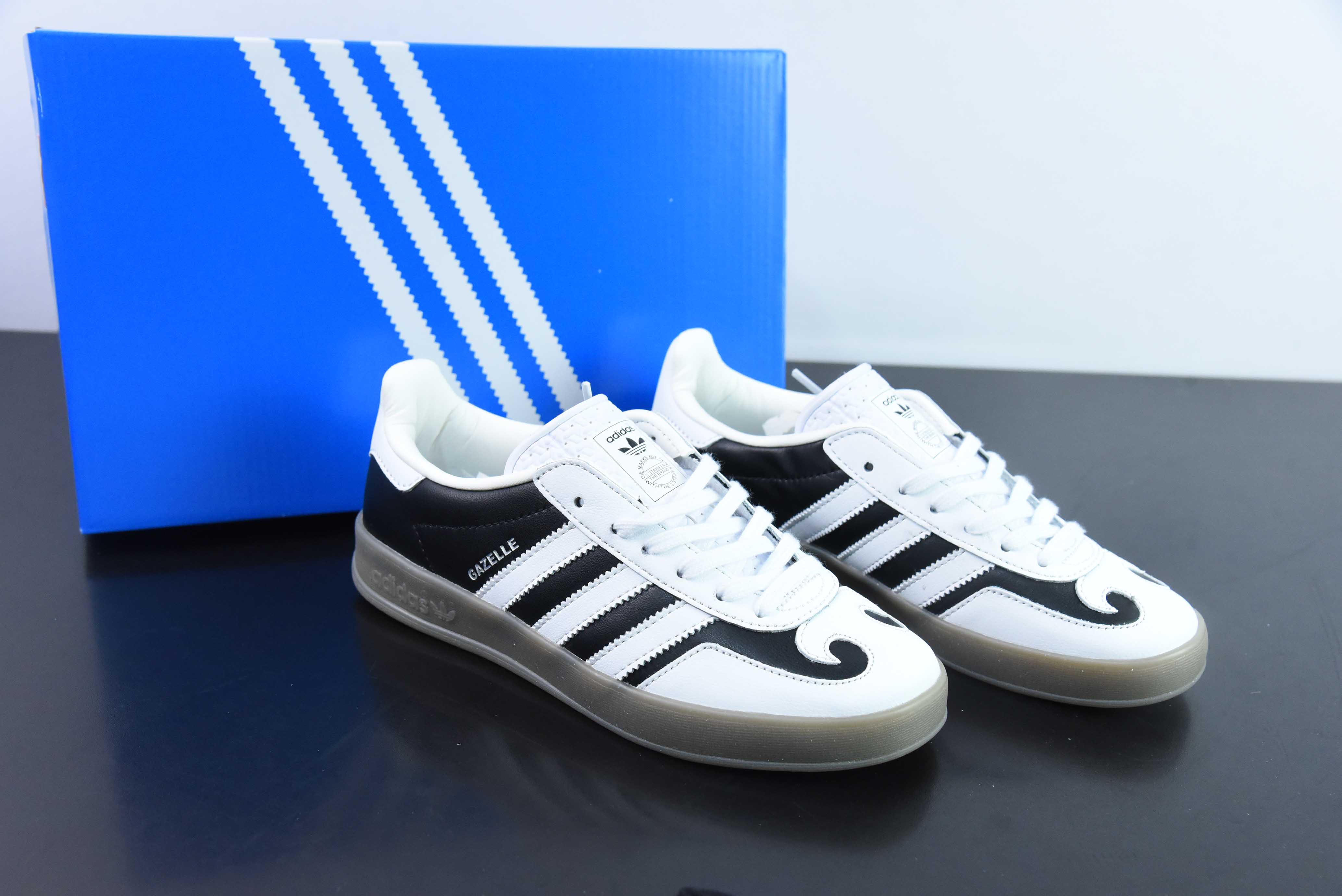 아디다스 오리지널스 가젤 인도어 샴록 캐주얼 논슬립 내마모성 로우탑 보드 슈즈 아이템 번호: IH9989 사이즈: 36-45
