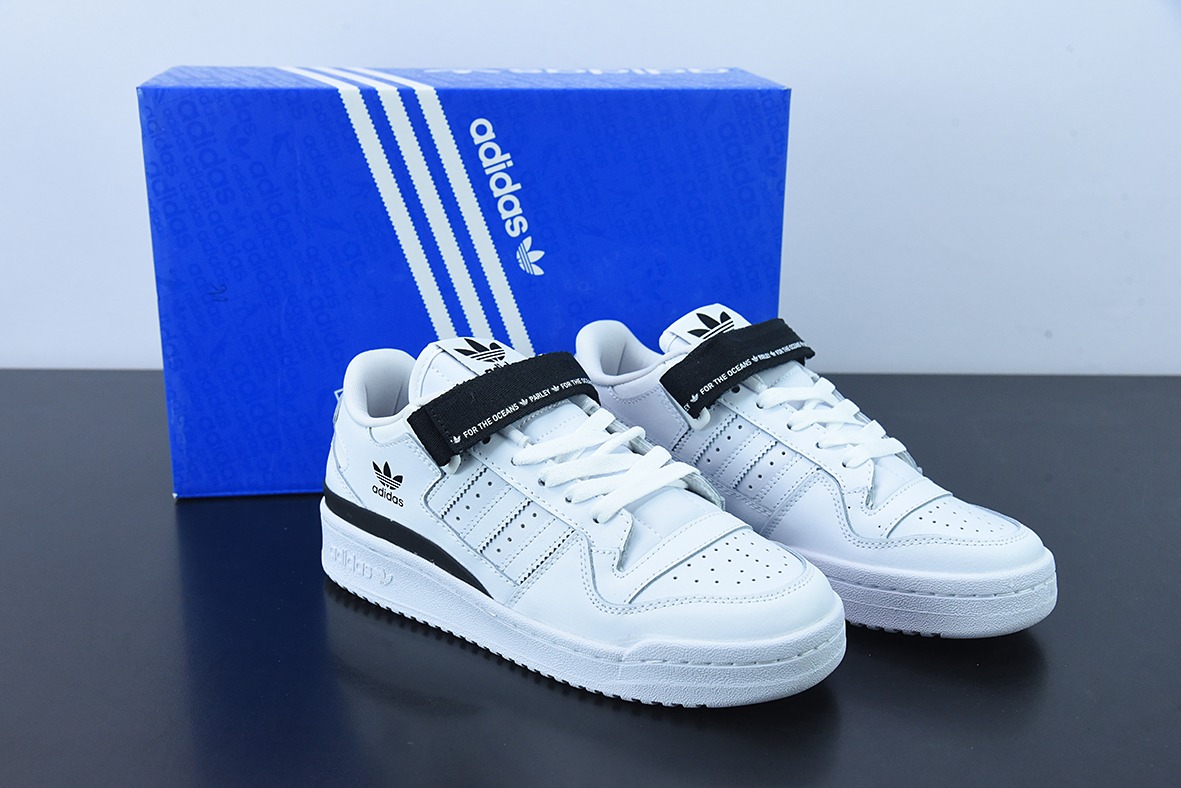 아디다스 오리지널스 포럼 84 낮은 흰색과 검은색 줄무늬 공동 브랜드 모델 졸업 시즌 자이언트 제품 번호 GV7613 사이즈: 36-45