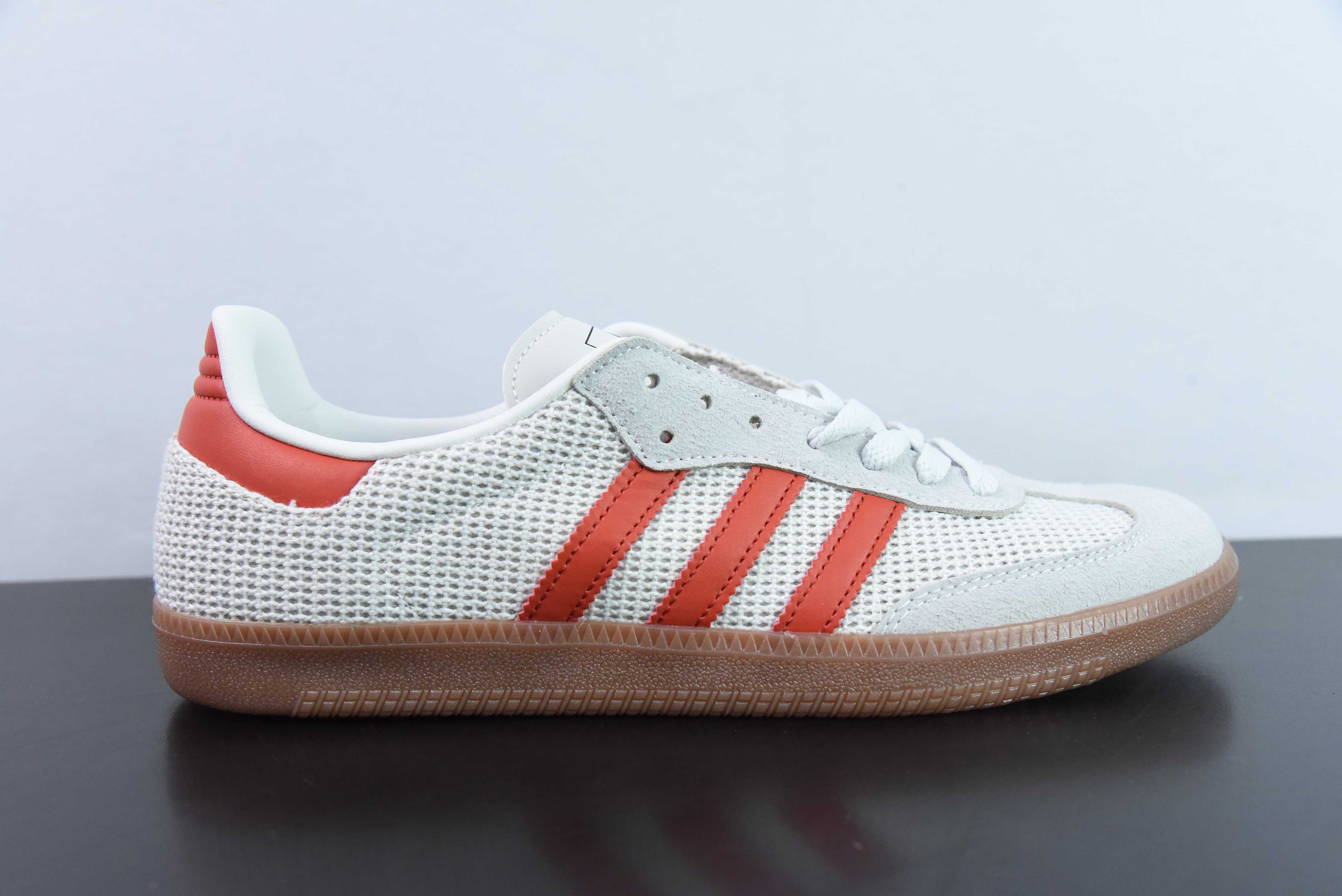 아디다스 삼바 비건 클로버 삼바 메모리얼 데이 컬렉션 아이템 번호: IG1380 사이즈 36-45