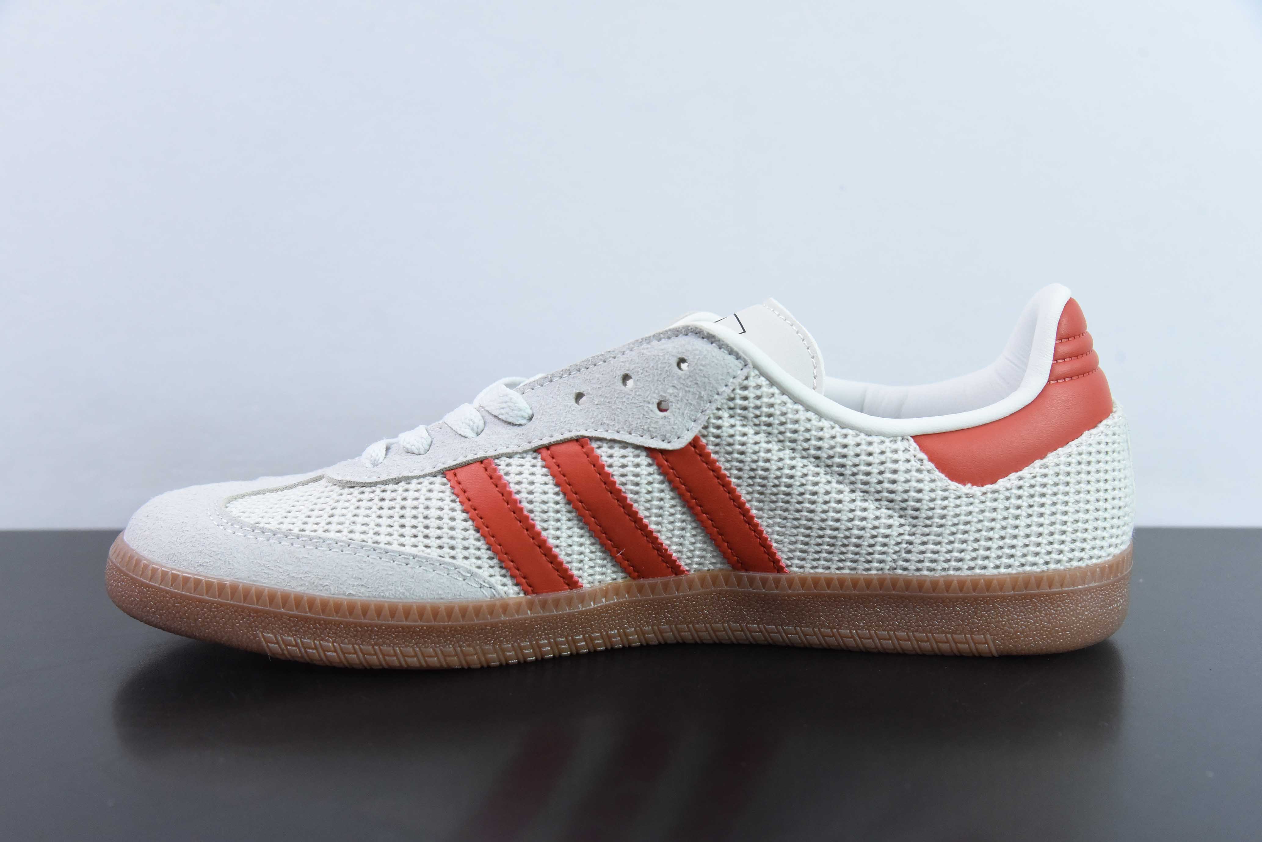 아디다스 삼바 비건 클로버 삼바 메모리얼 데이 컬렉션 아이템 번호: IG1380 사이즈 36-45