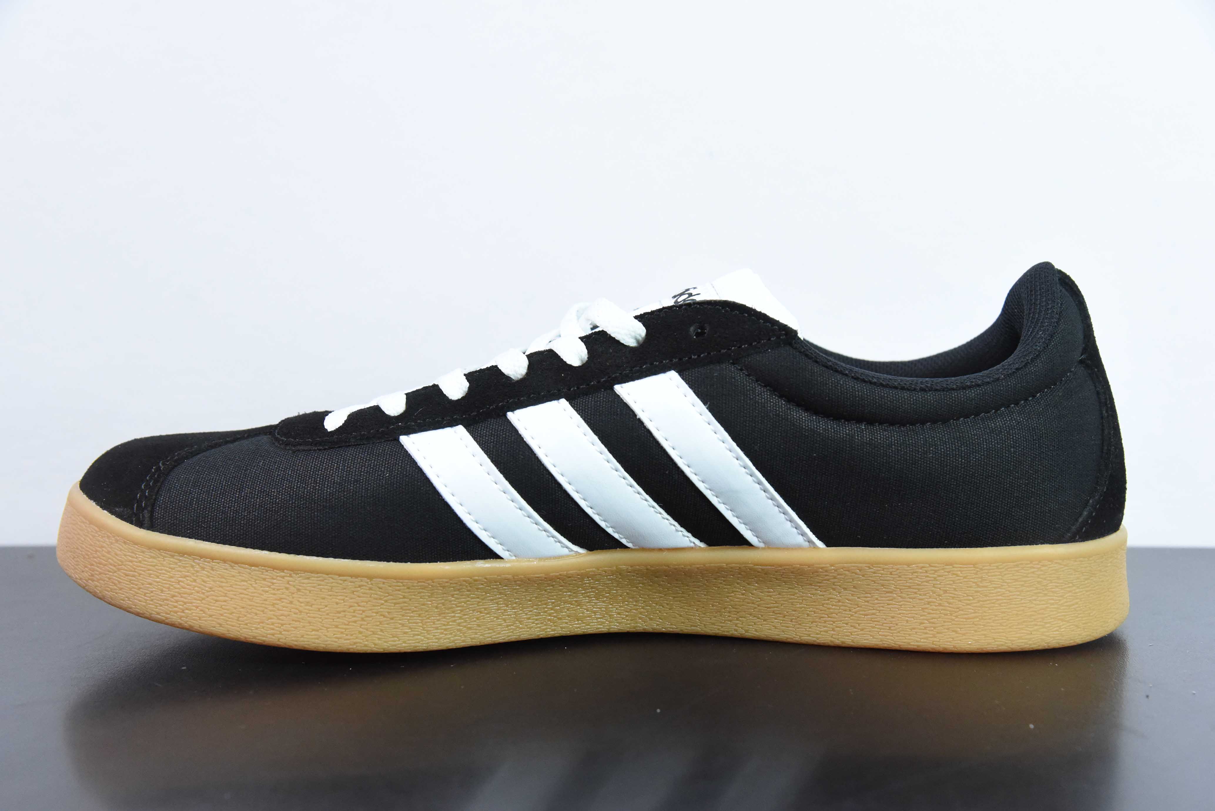 AD 네오 VL 코트 2.0 아디 샴록 패션 트렌드 보드 슈즈 아이템 번호: FW2758 사이즈: 36-45