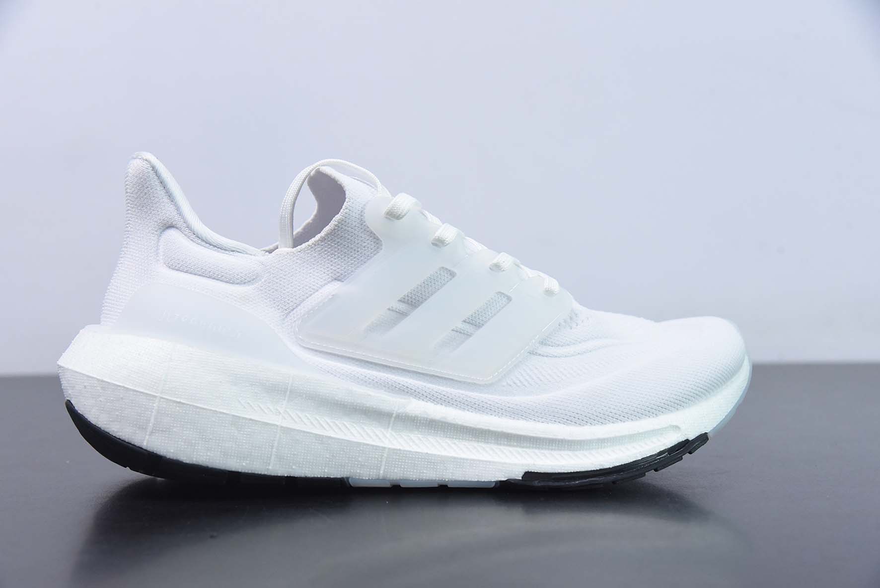 Ad 울트라 부스트 라이트 23 아디다스 뉴 UB9.0 라이트 바운스 두꺼운 솔 팝콘 러닝화 제품 번호: GY9... 사이즈: 36-46