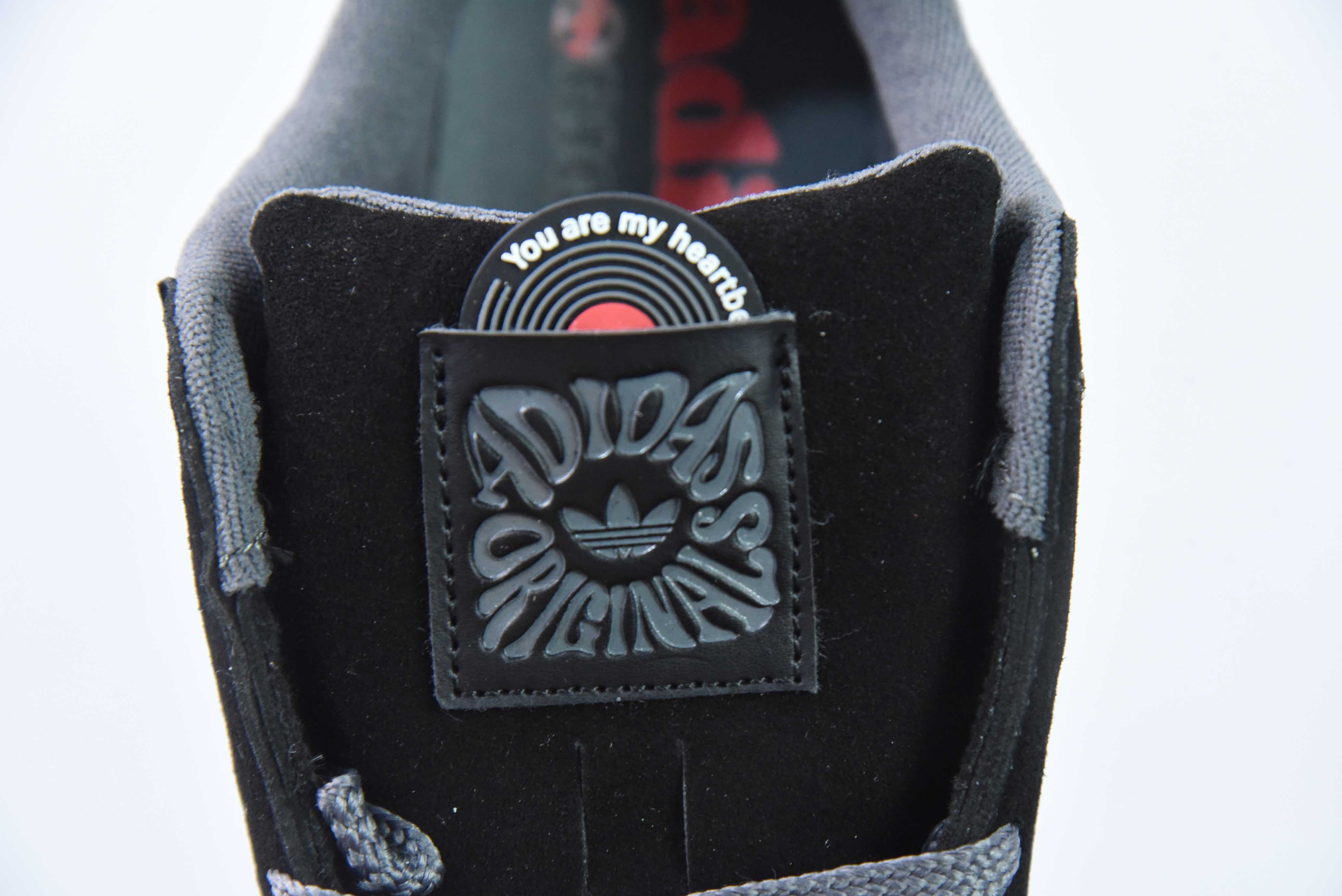 AD 오리지널스 캠퍼스 00년대 대학 시리즈 브레드 스타일 클래식 레트로 로우탑 백 캐주얼 스니커즈 아이템 번호: ID6249 사이즈: 36-45