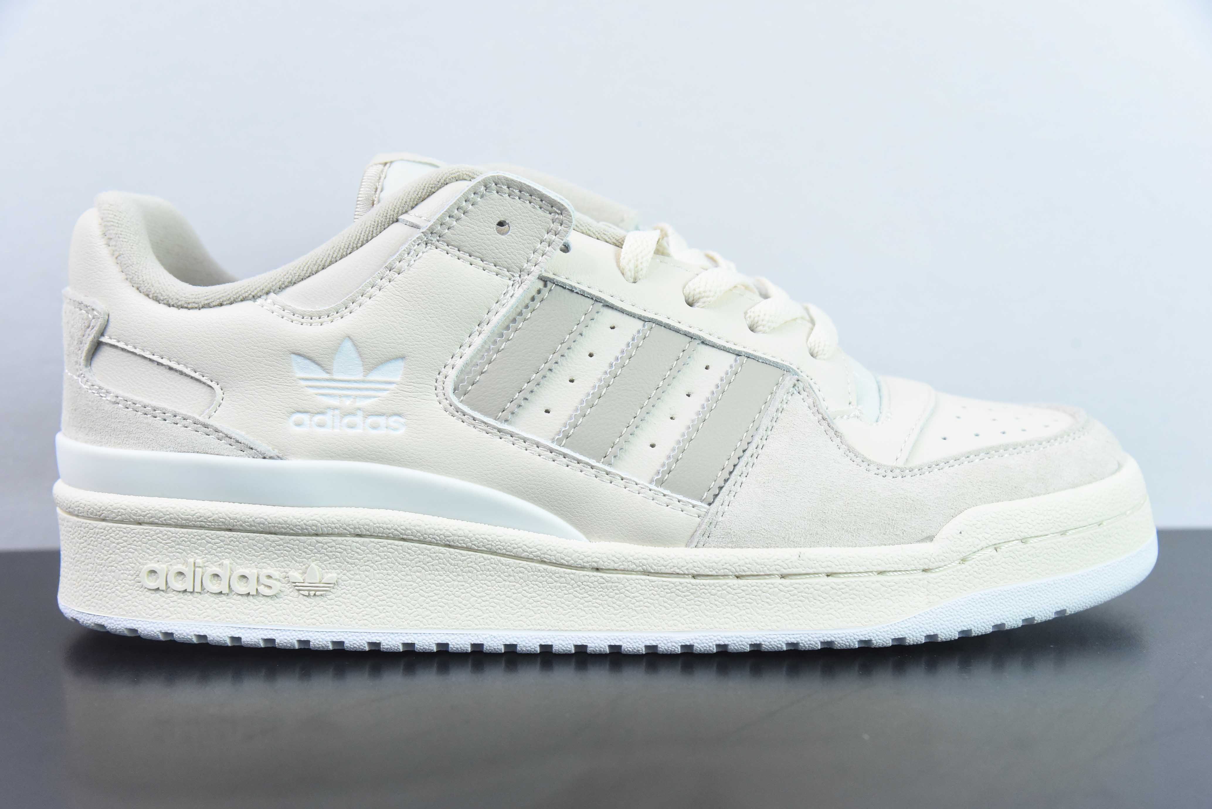 아디다스 클로버 아디다스 오리지널스 포럼 로우 로마 시리즈 로우탑 레트로 레이스업 다용도 캐주얼 트레이너 라이트 카키 그레이 베이지 브라운 ID7995 사이즈: 36-45