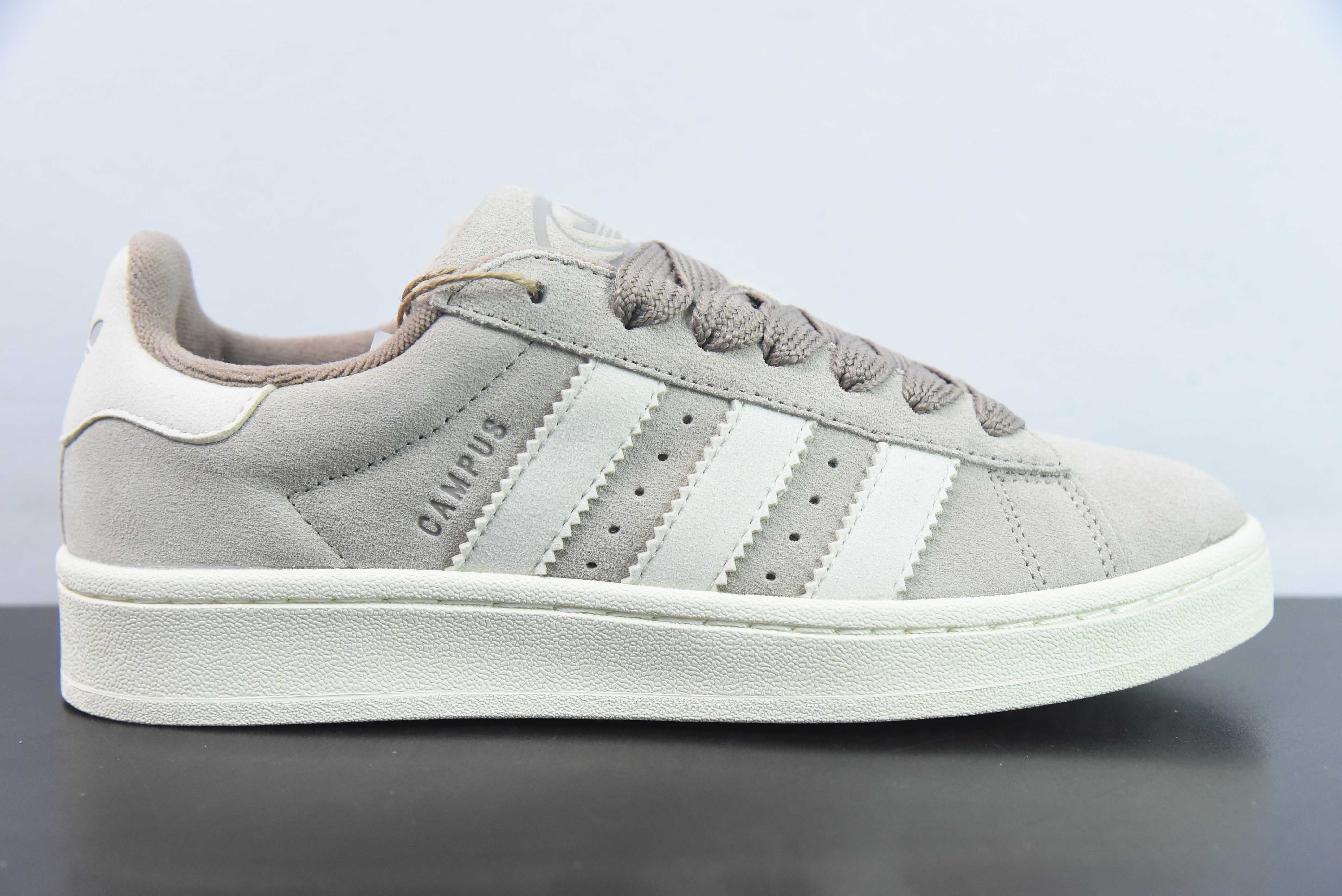 아디다스 오리지널스 캠퍼스 00년대 대학 시리즈 브레드 스타일 레트로 캐주얼 스니커즈 아이템: IG5995 사이즈: 36-45