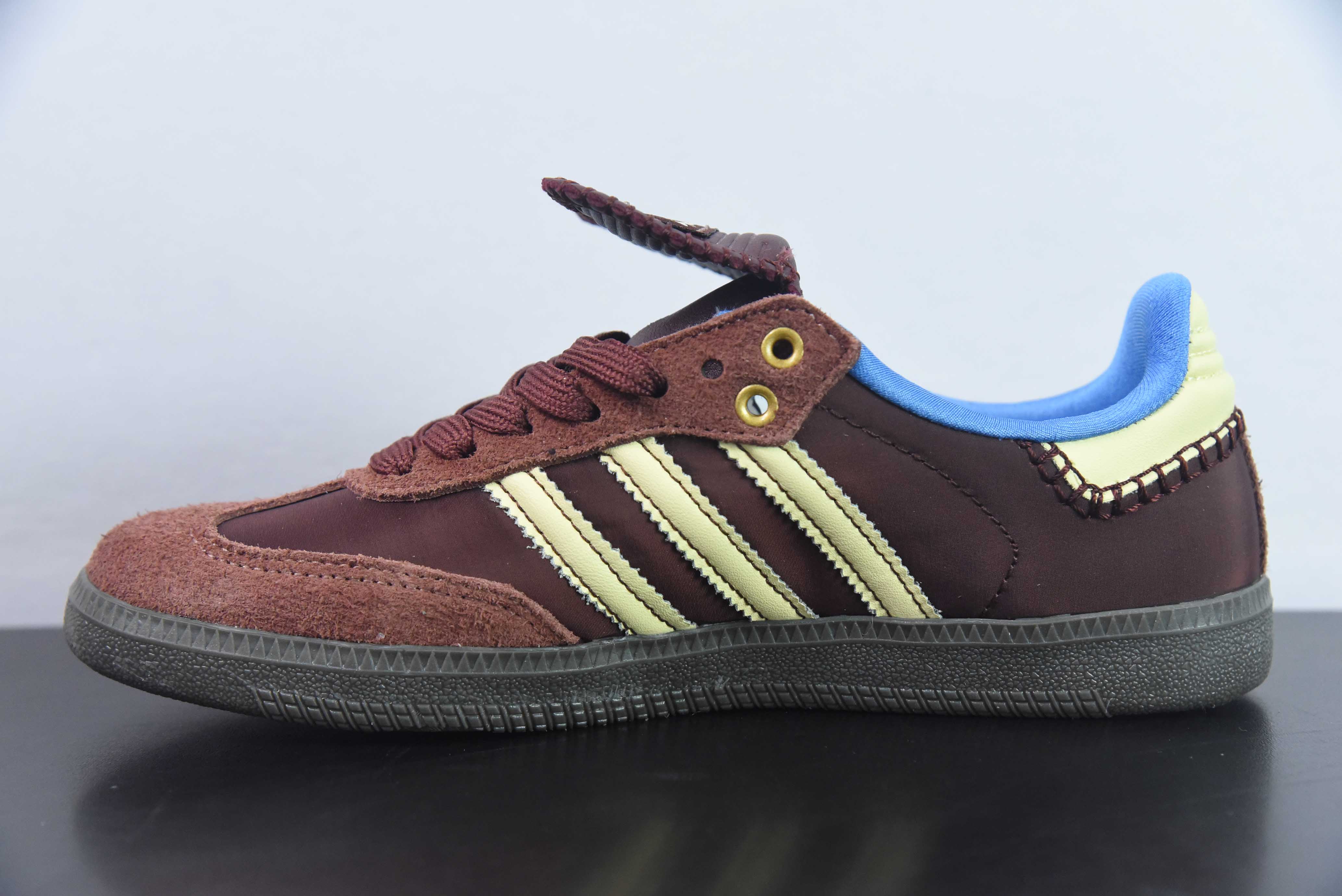 아디다스 오리지널 삼바 클래식 레트로 삼바 보드숏 아이템: IE0579 사이즈: 36-45