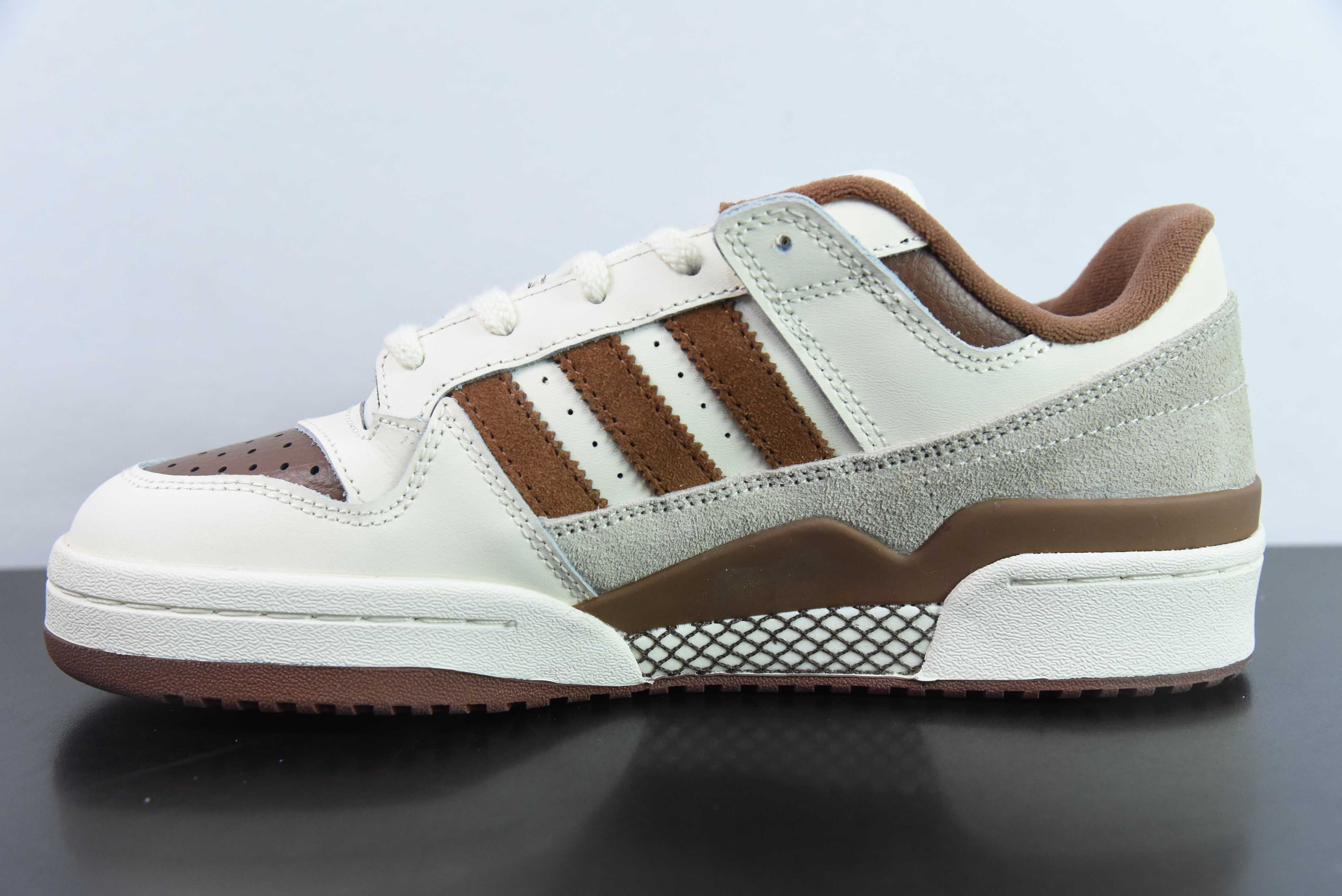 아디다스 포럼 로우 CL 샴록 로우 스테이트 클래식 벨크로 레트로 플레이트 신발 남녀 트렌드 헤드 레이어 가죽 캐주얼 신발 아이템 번호: IGgz..0 사이즈: 36-45