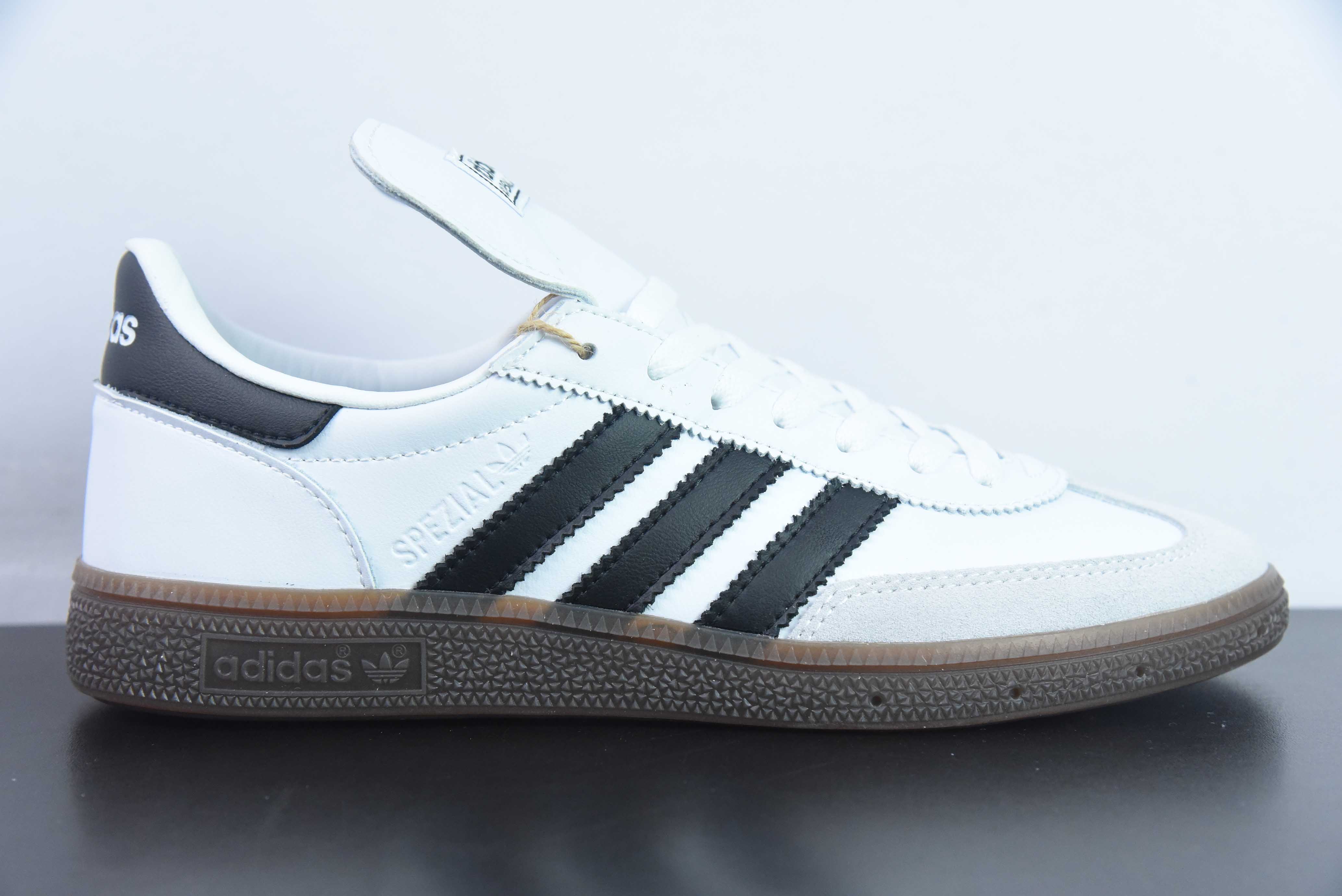 아디다스 오리지널스 핸드볼 SPZL 스페시알 롱 텅 편안한 논슬립 로우탑 보드슈즈 아이템 번호: IH2291 사이즈: 36-45