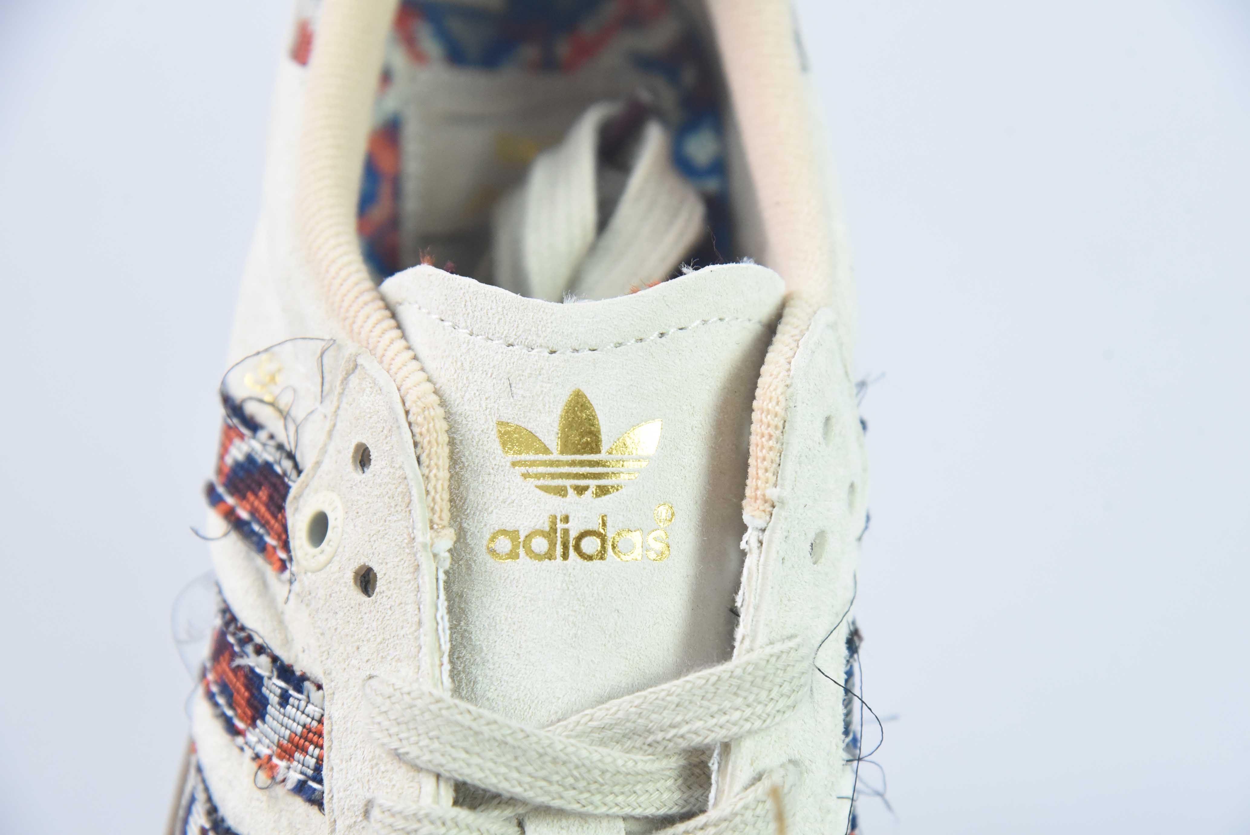 아디다스 웨일즈 보너 x AD 오리지널스 삼바 클래식 실버 메탈릭 삼바 시리즈 신사 독일 트레이닝 축구 스타일 백 로우탑 캐주얼 트레이너 사이즈: 35-45