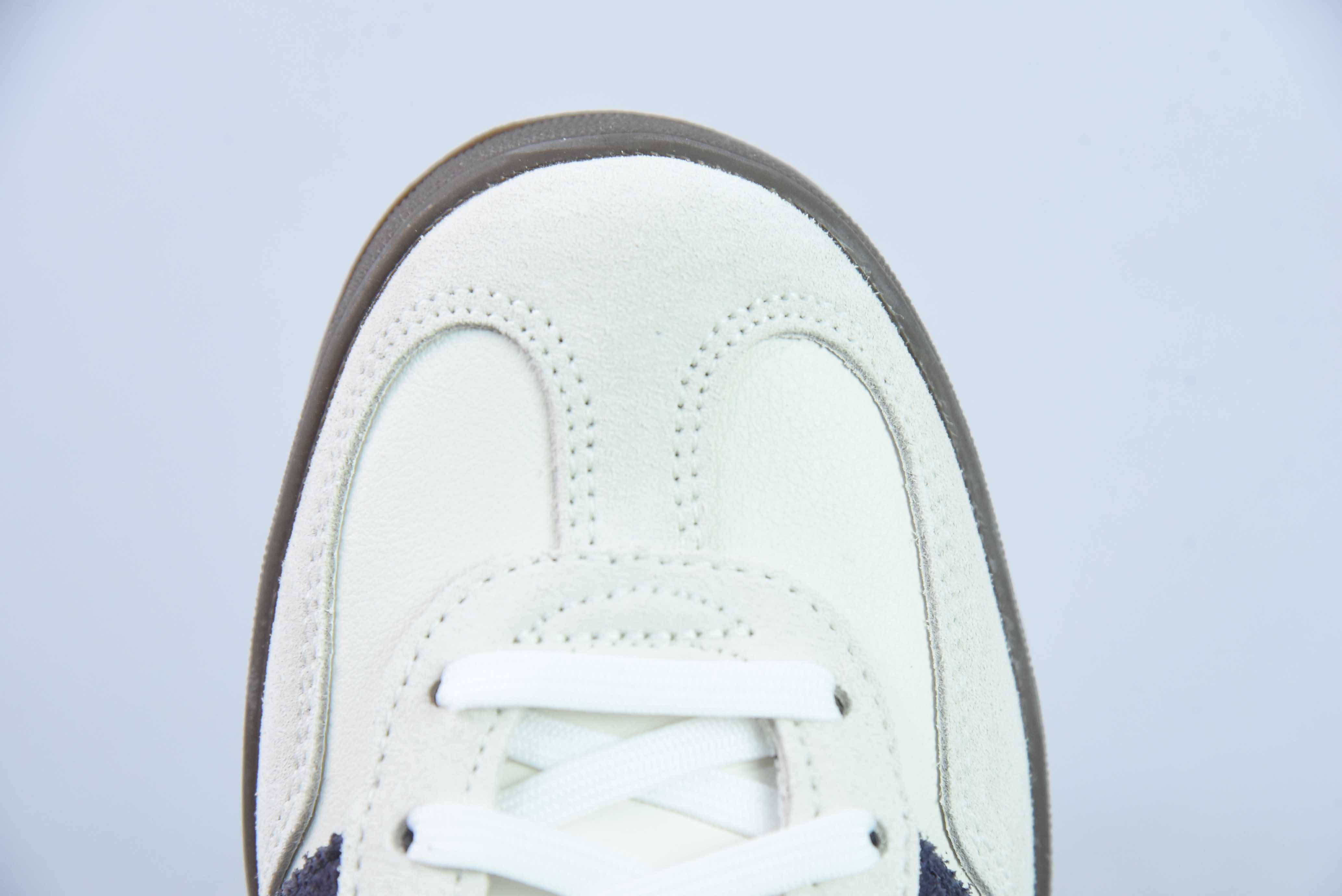 아디다스 오리지널스 가젤 인도어 논슬립 로우탑 보드숏 티토 슈즈 아이템: IH8548 사이즈: 35-45