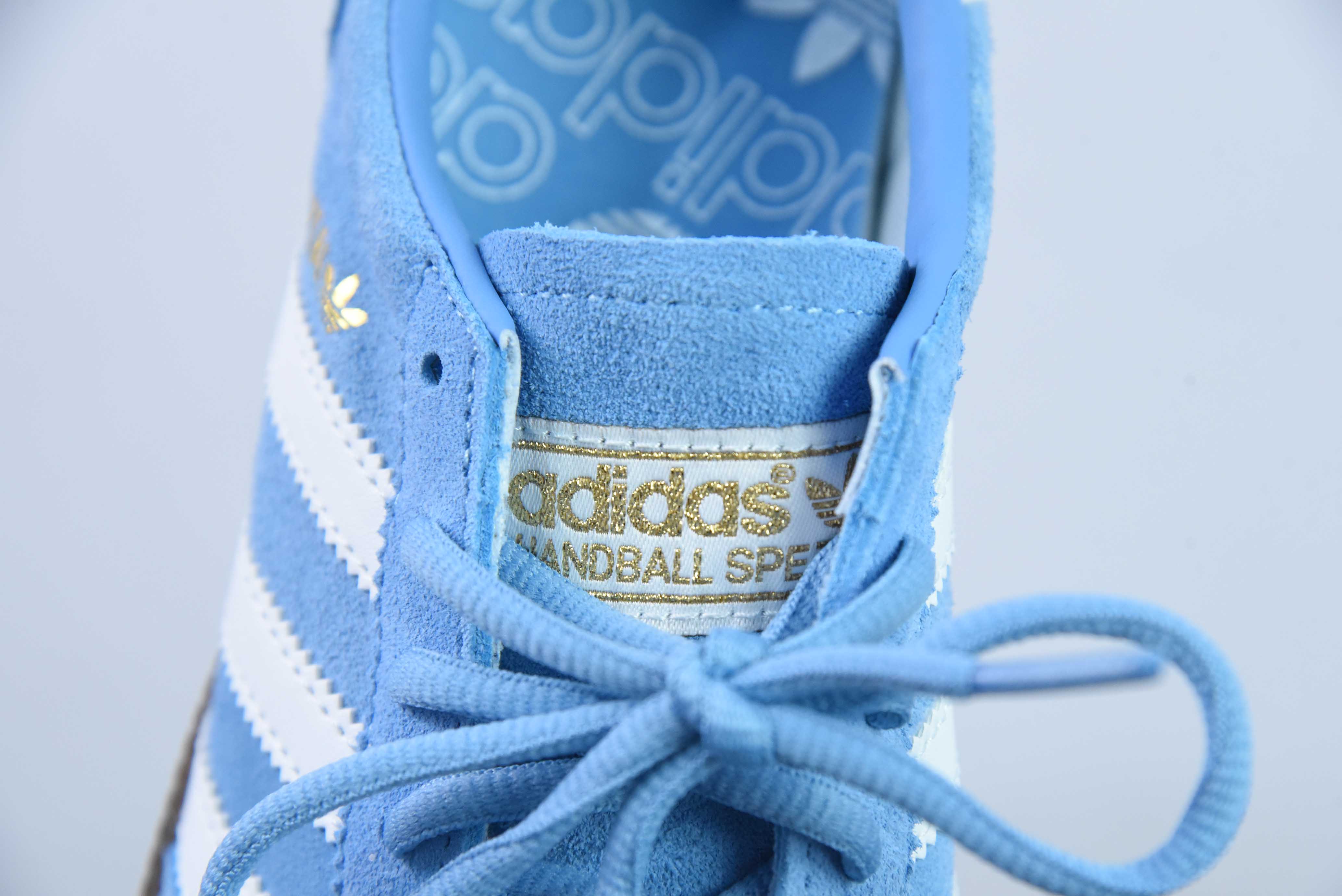 아디다스 아디다스 오리지널스 핸드볼 스즐 스페지알 내마모성 충격 흡수 로우탑 보드숏 화이트 블루 품목 번호: BD7632 사이즈: 35-45