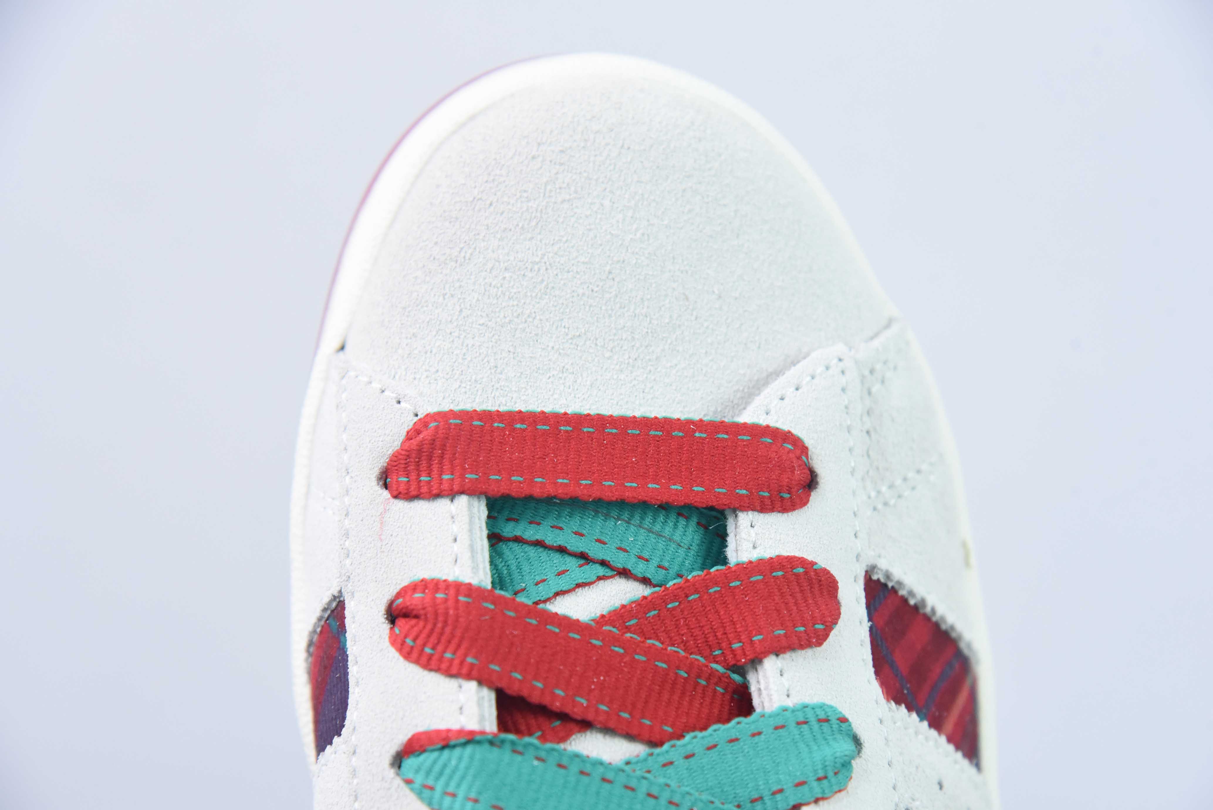 AD 오리지널스 캠퍼스 00년대 대학 시리즈 브레드 스타일 클래식 레트로 로우탑 백 캐주얼 스니커즈 아이템 ID6140 사이즈: 36-45