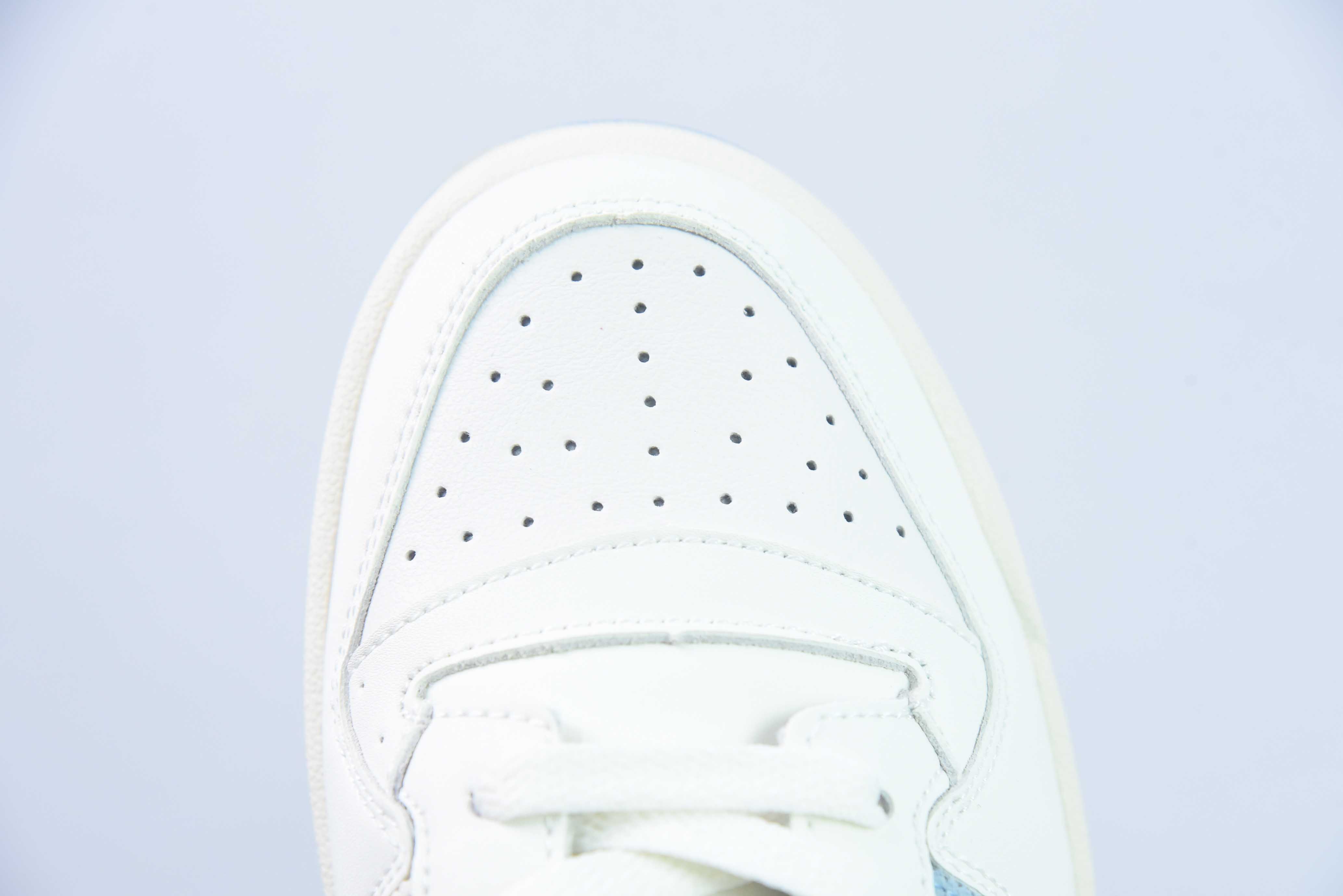 아디다스 포럼 84 로우 에이스 샴록 로우 스테이트 클래식 벨크로 레트로 보드숏 남성 및 여성 트렌드 헤드 레이어 가죽 캐주얼 슈즈 아이템 번호: GW4333 사이즈: 36-45