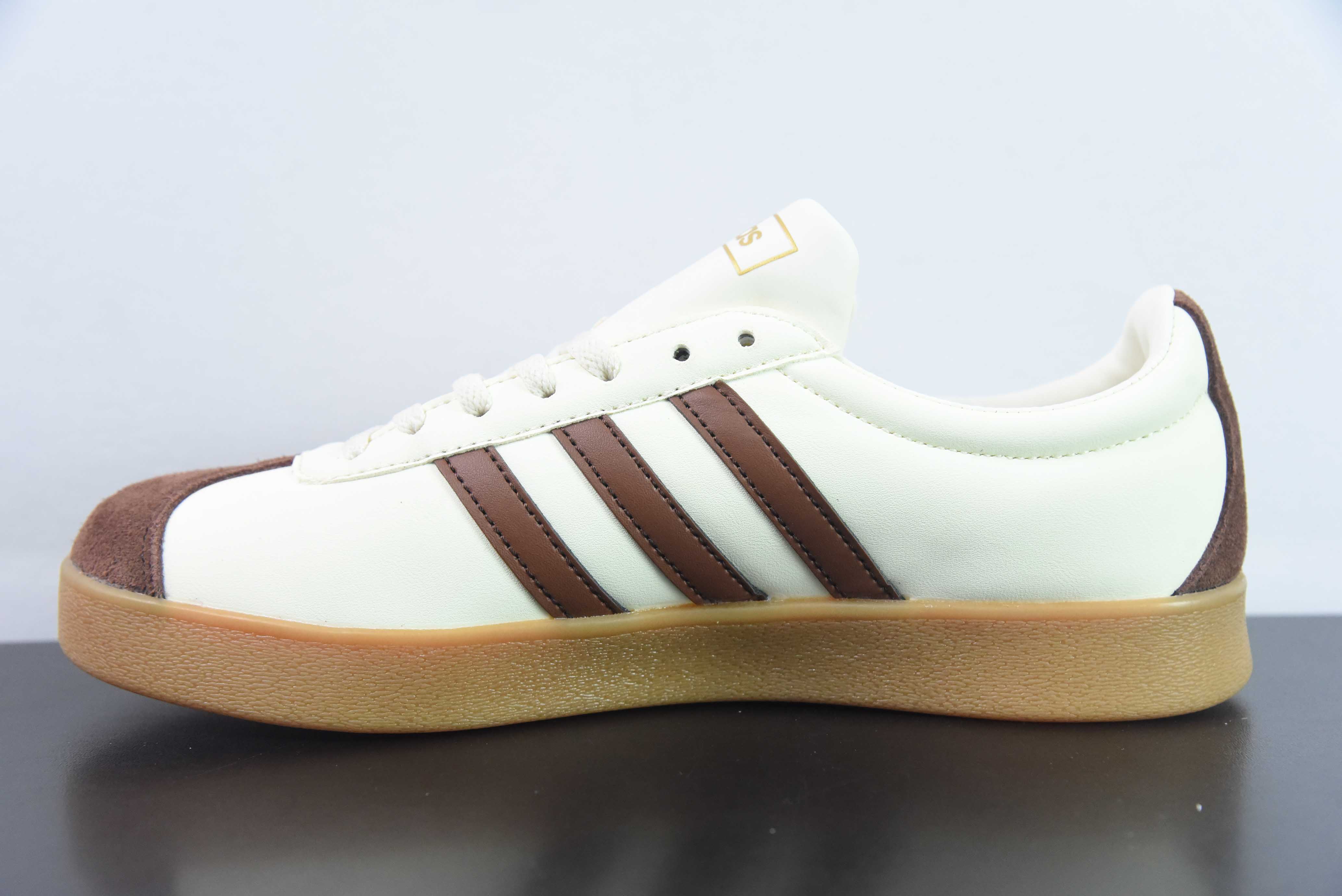 AD 네오 VL 코트 2.0 아디 클로버 패션 트렌드 보드 슈즈 누벅 스웨이드 미끄럼 방지 내마모성 경량 로우탑 보드 슈즈 아이템 번호: ID6016 사이즈: 36-45